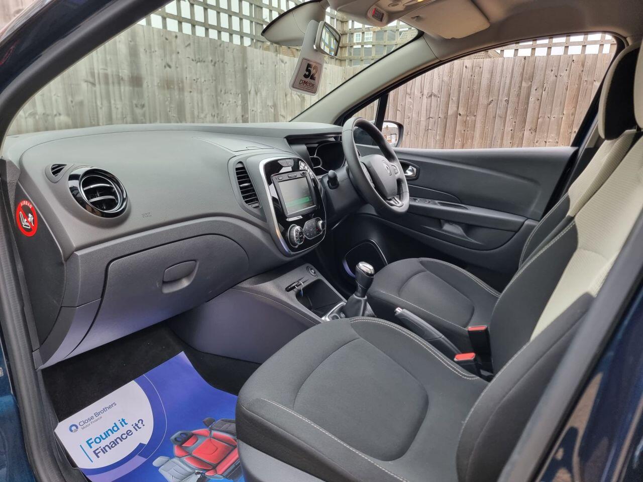 Renault Captur view 24