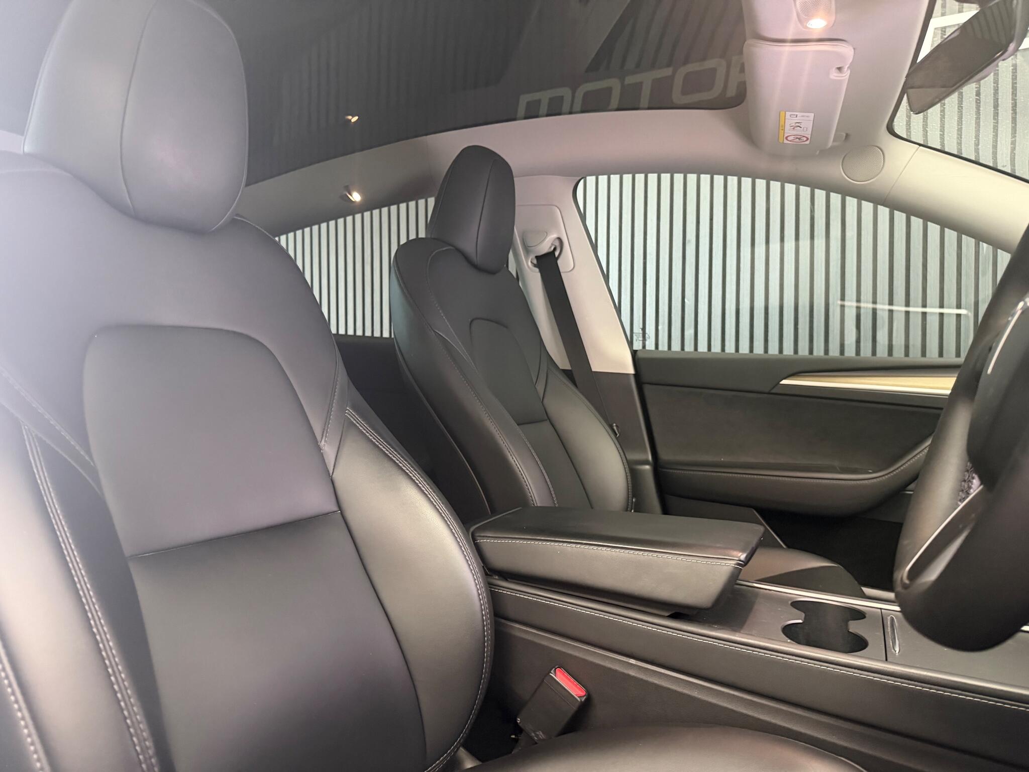 Tesla Model Y view 31