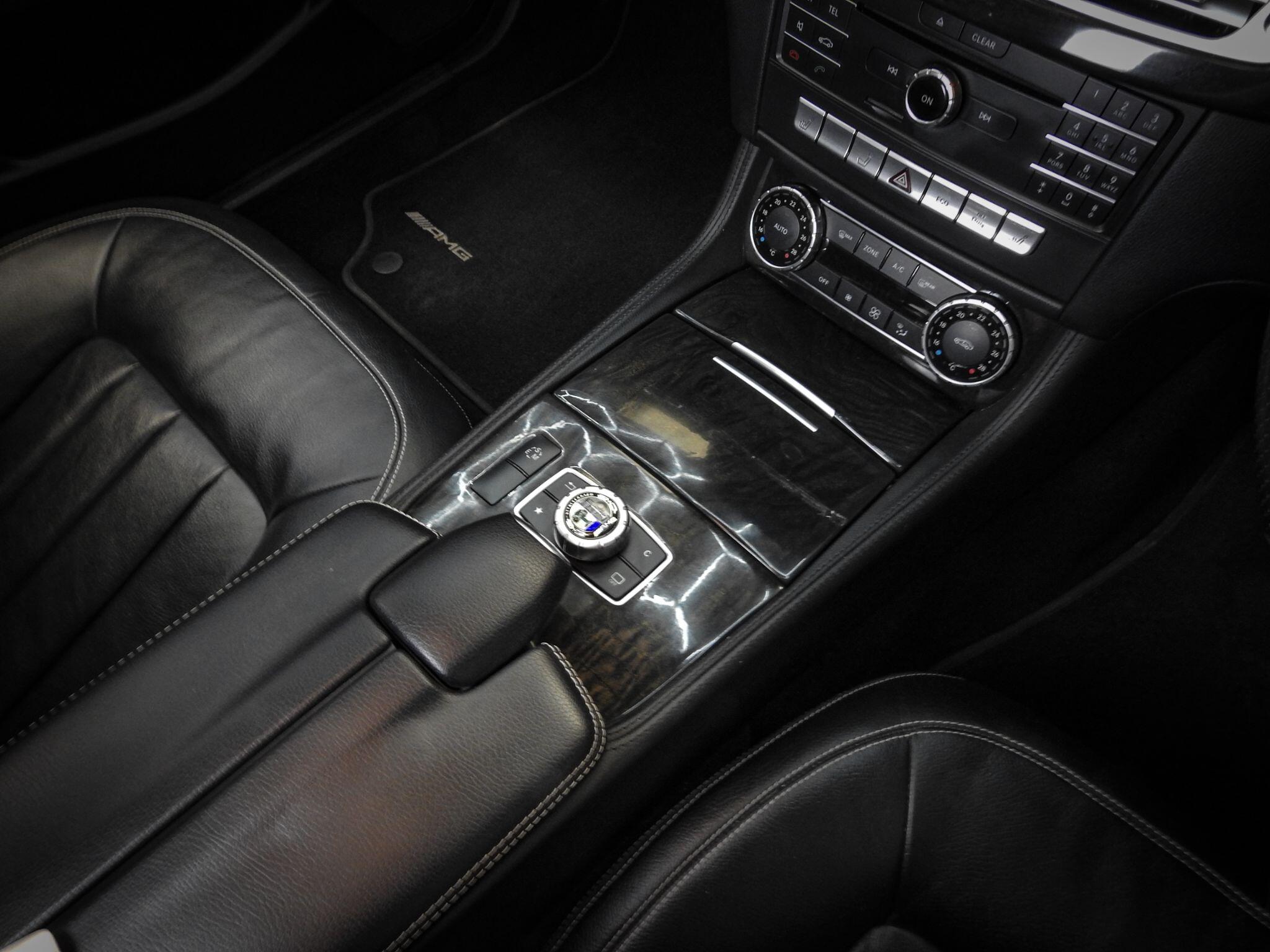 Mercedes-Benz CLS view 31