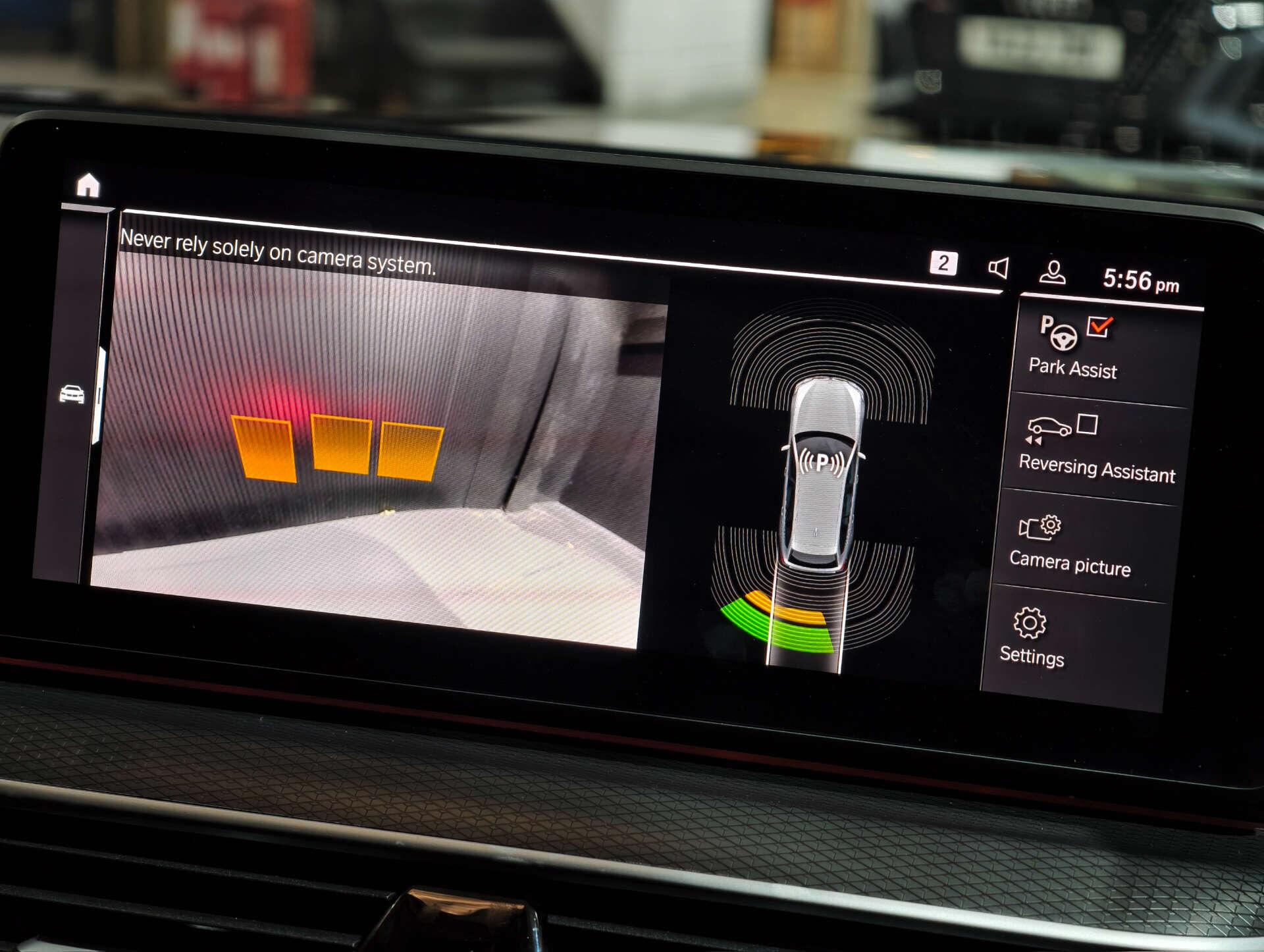 BMW 5 Series view 44