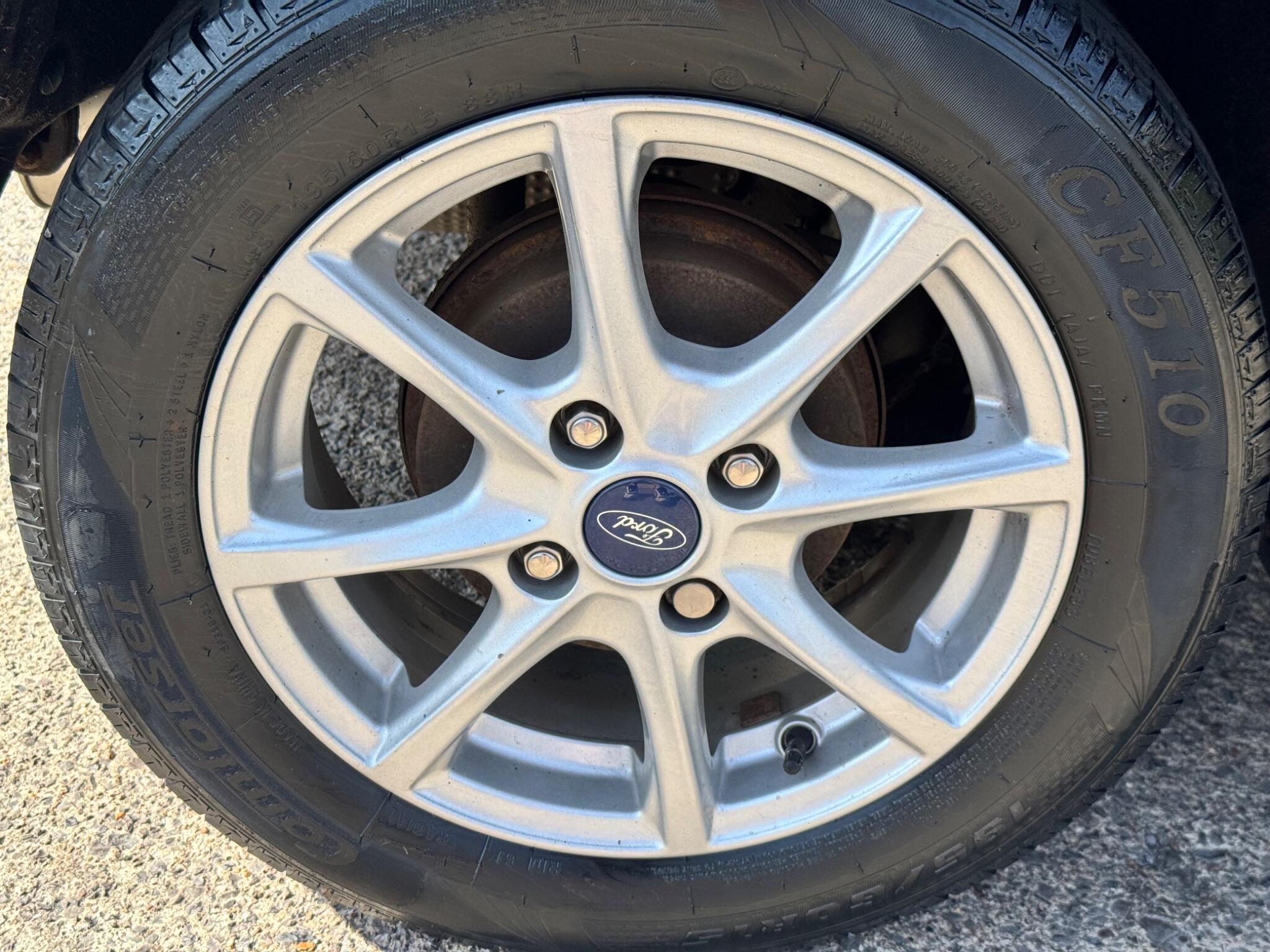 Ford Fiesta view 25