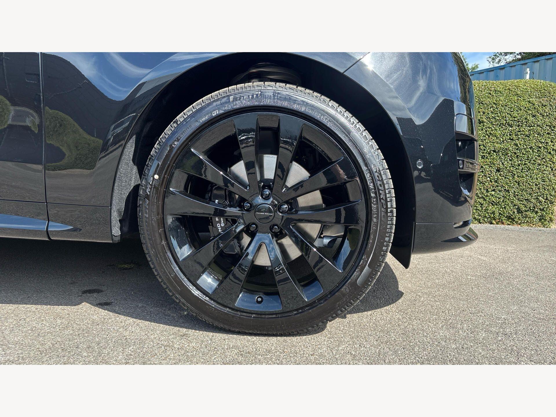 Land Rover Range Rover Sport view 9