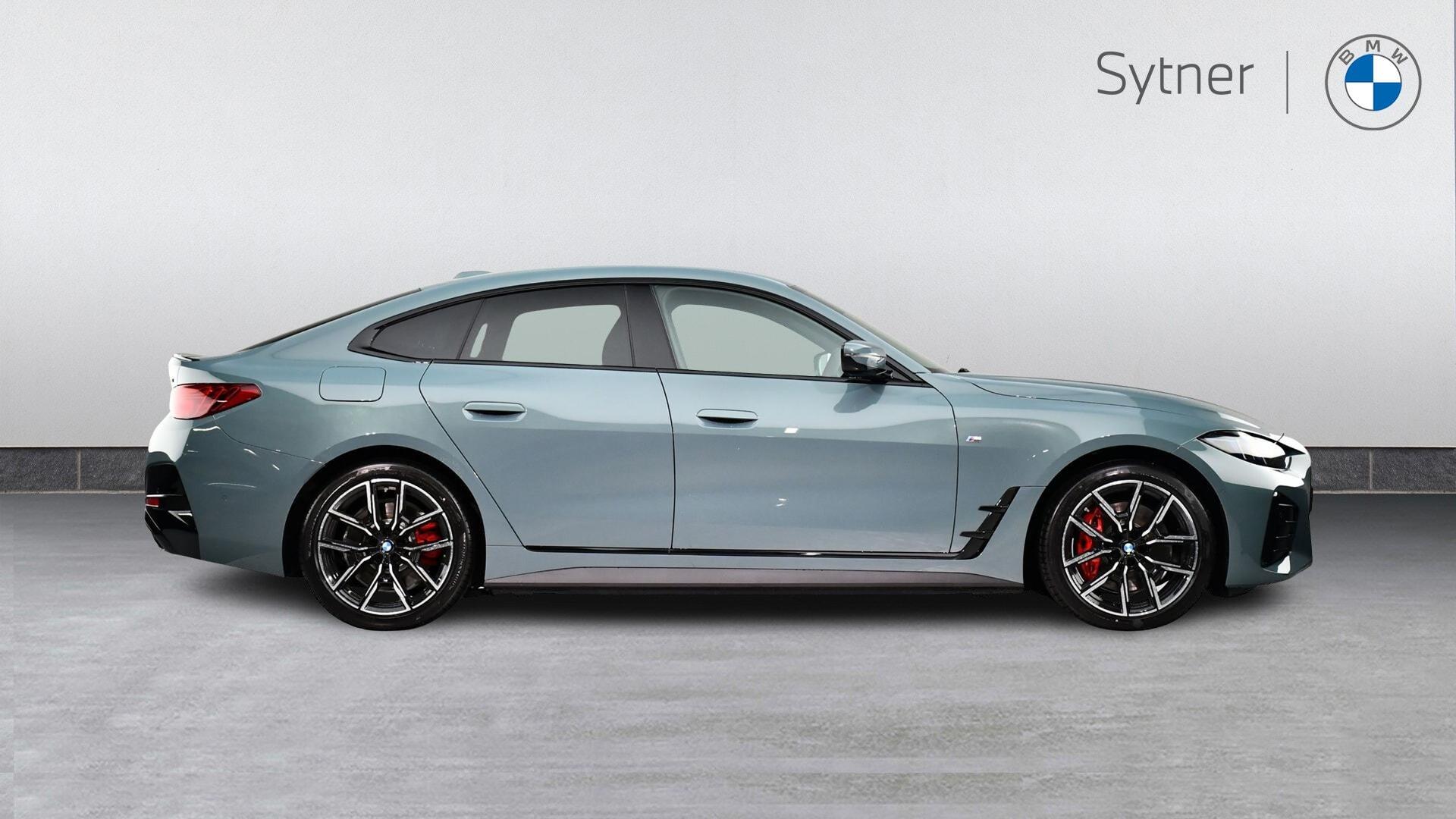 BMW i4 view 3