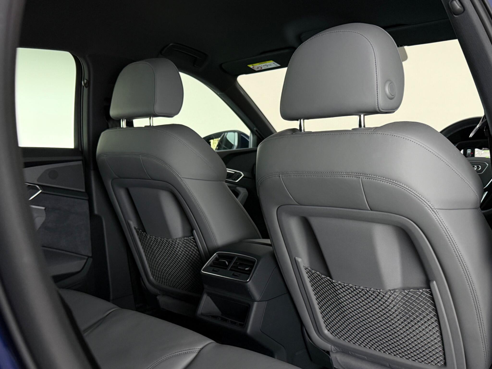 Audi E-Tron view 35