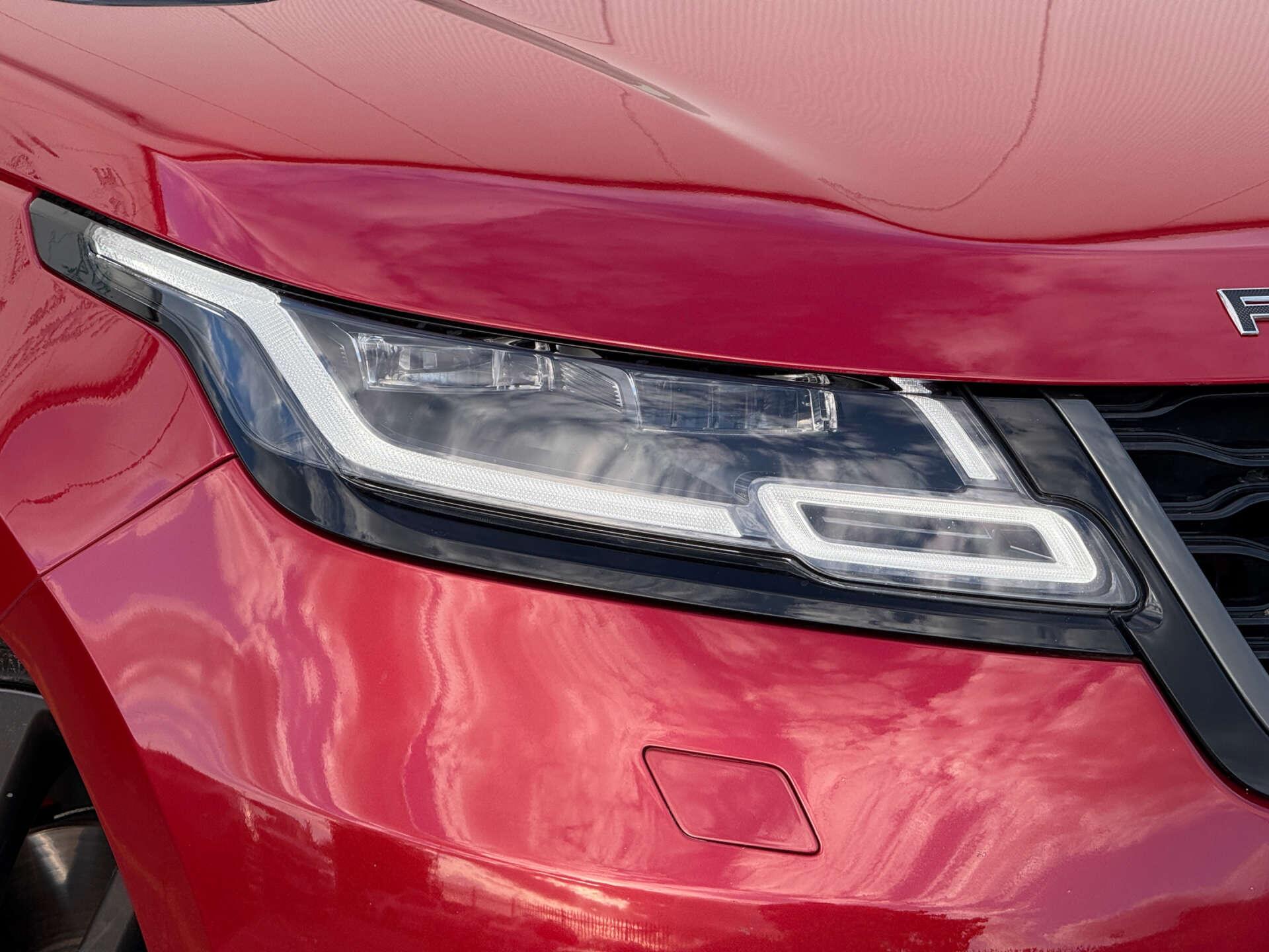 Land Rover Range Rover Velar view 9