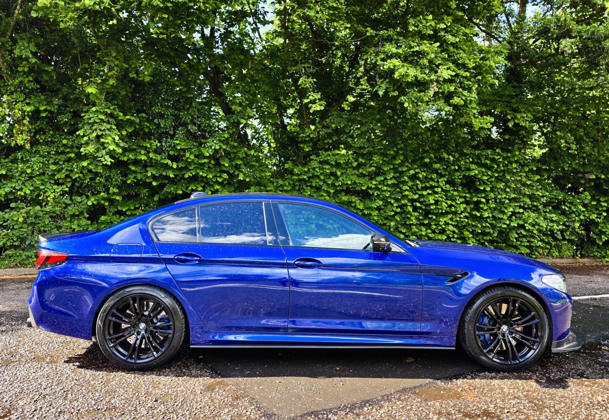 BMW M5 view 16