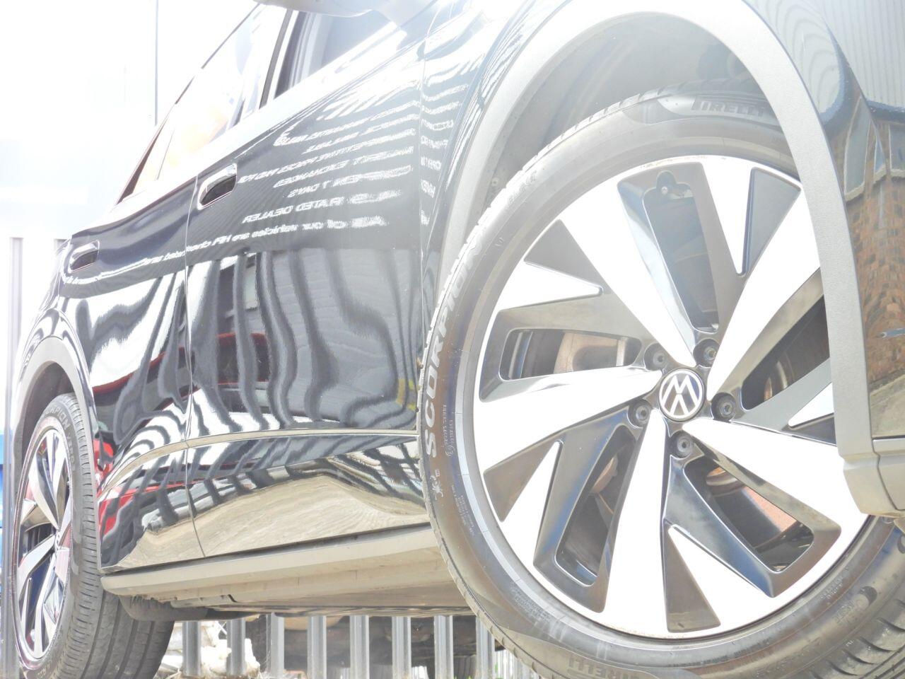 Volkswagen ID.5 view 7