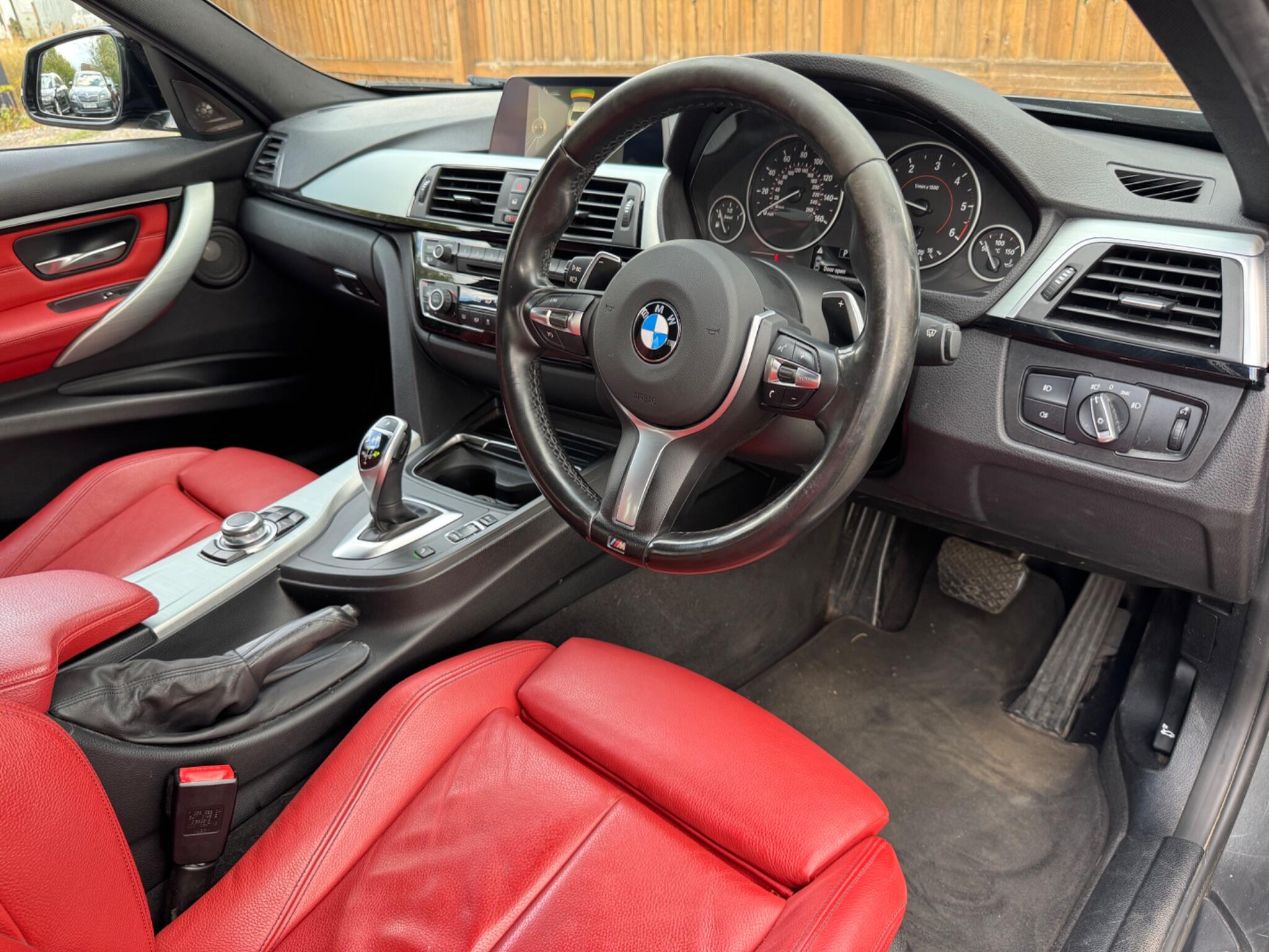 BMW 3 Series view 65