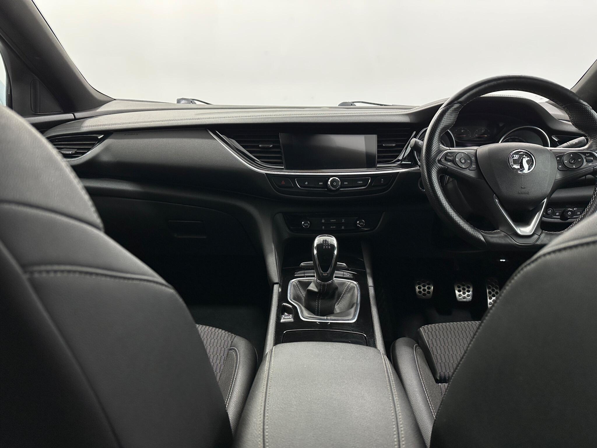 Vauxhall Insignia view 19