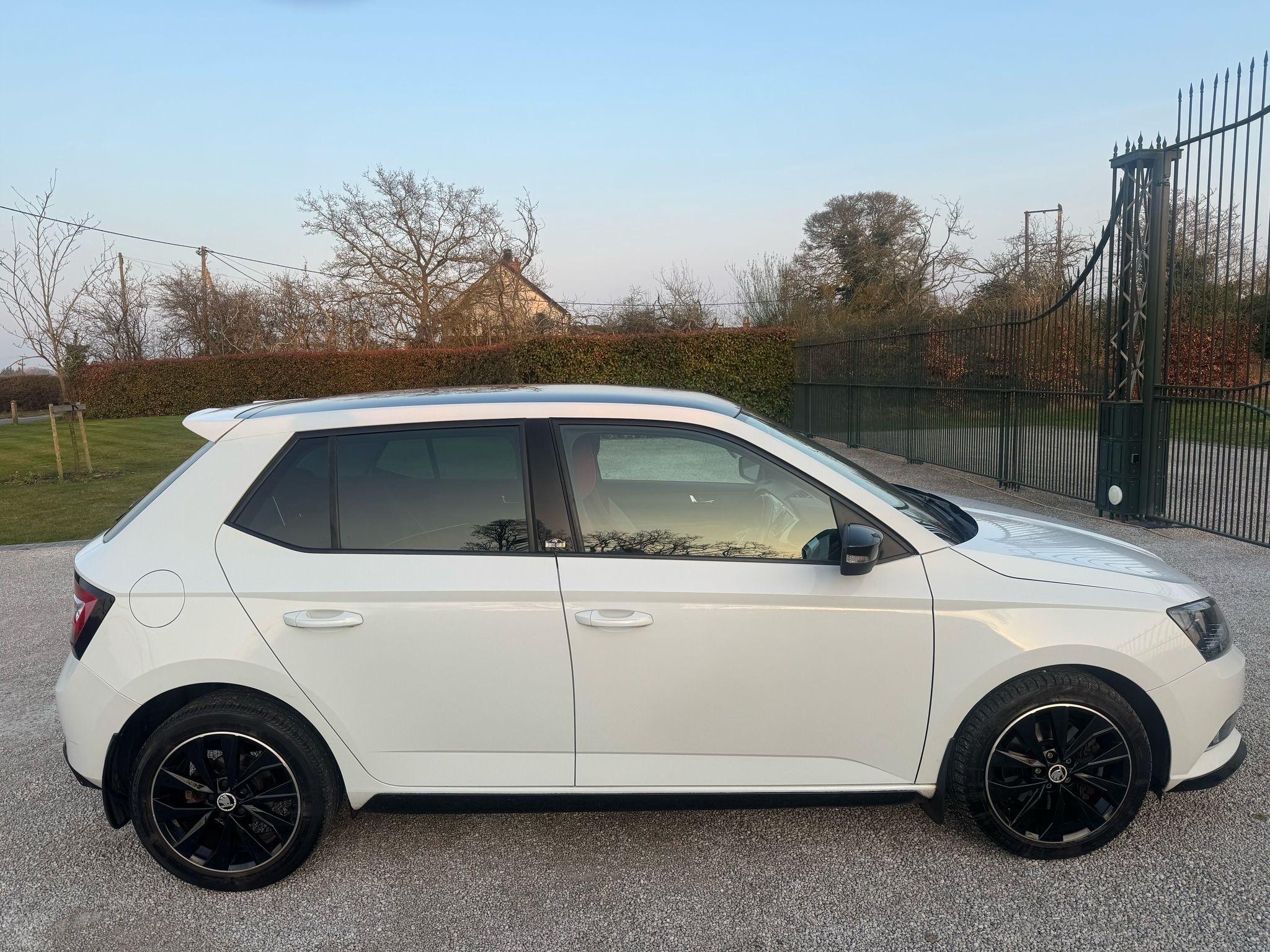 2015 Skoda Fabia image 9