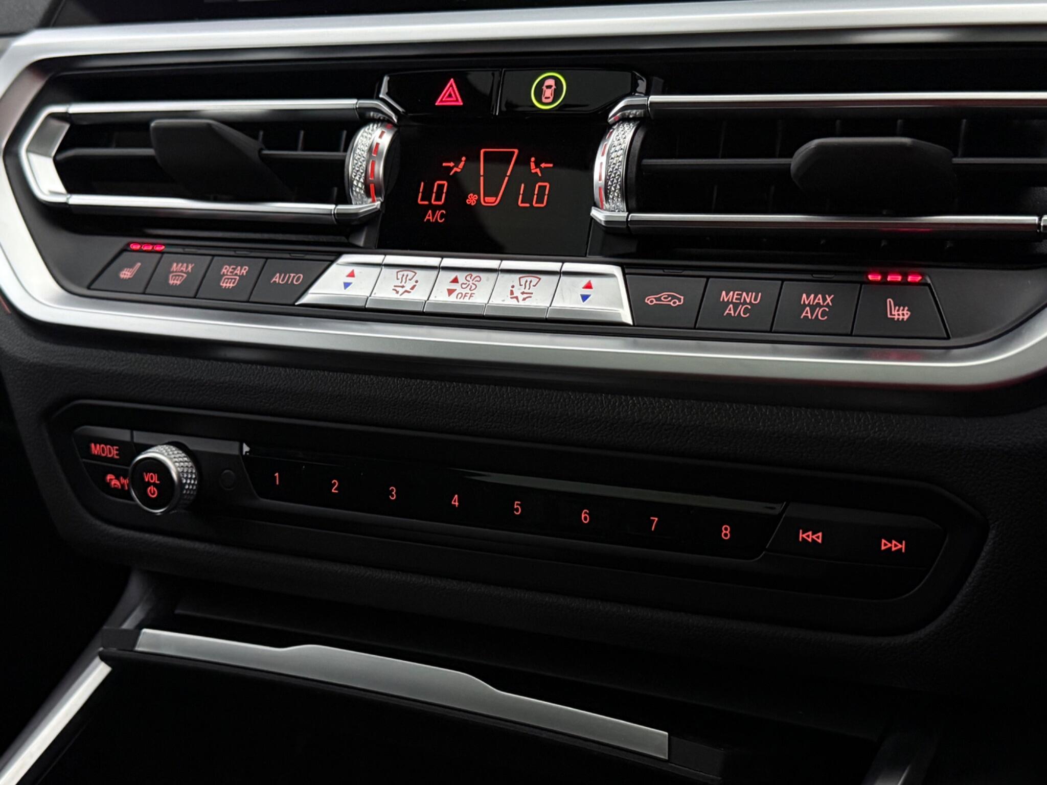 BMW 3 Series view 40