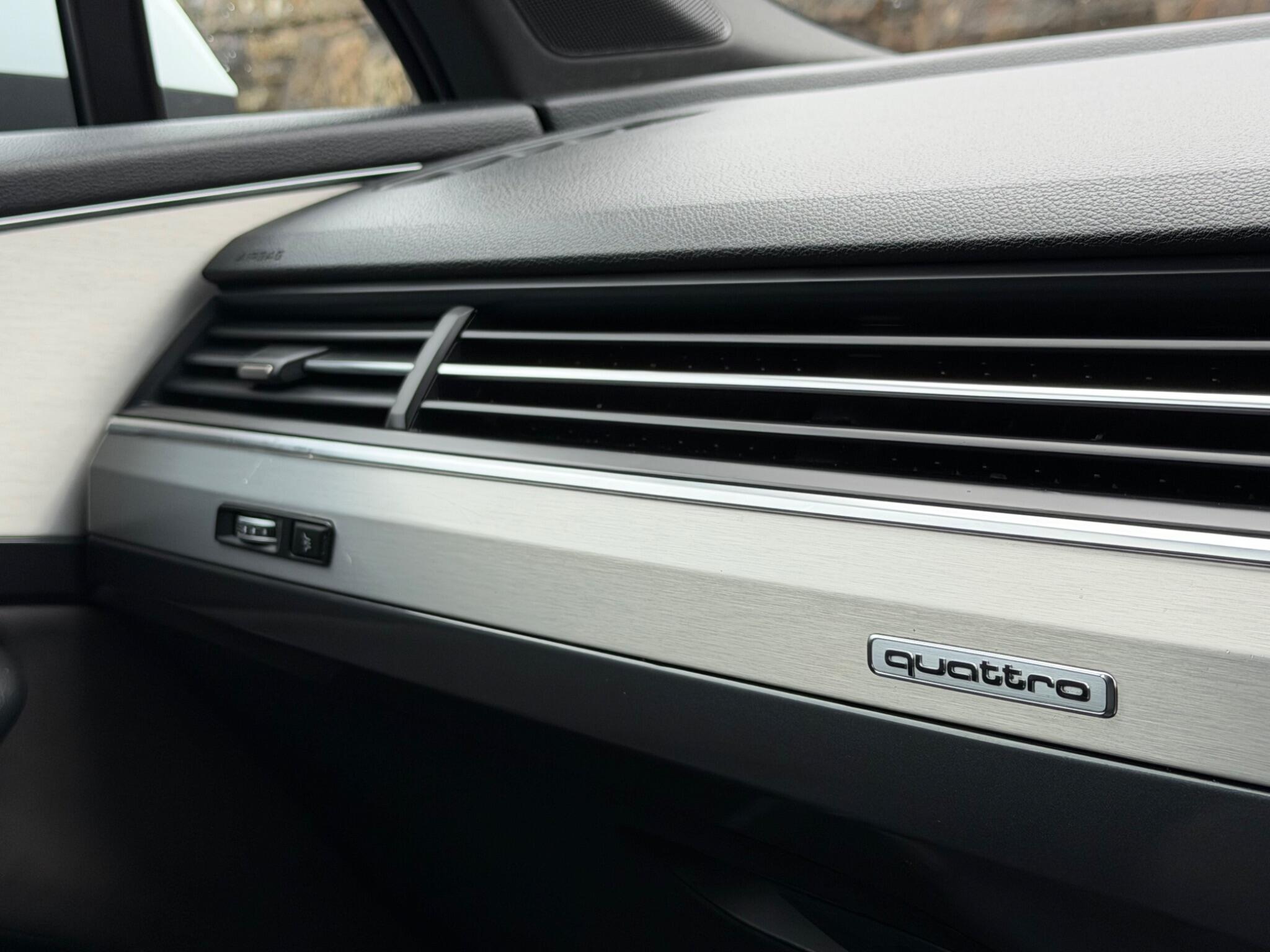 Audi Q7 view 55