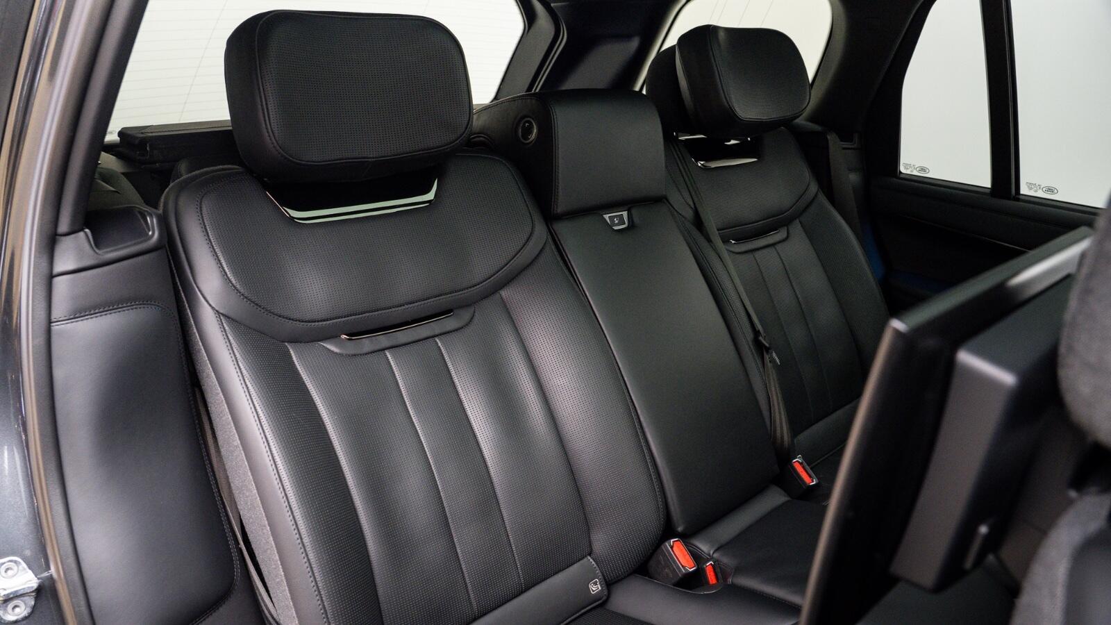 Land Rover Range Rover view 8