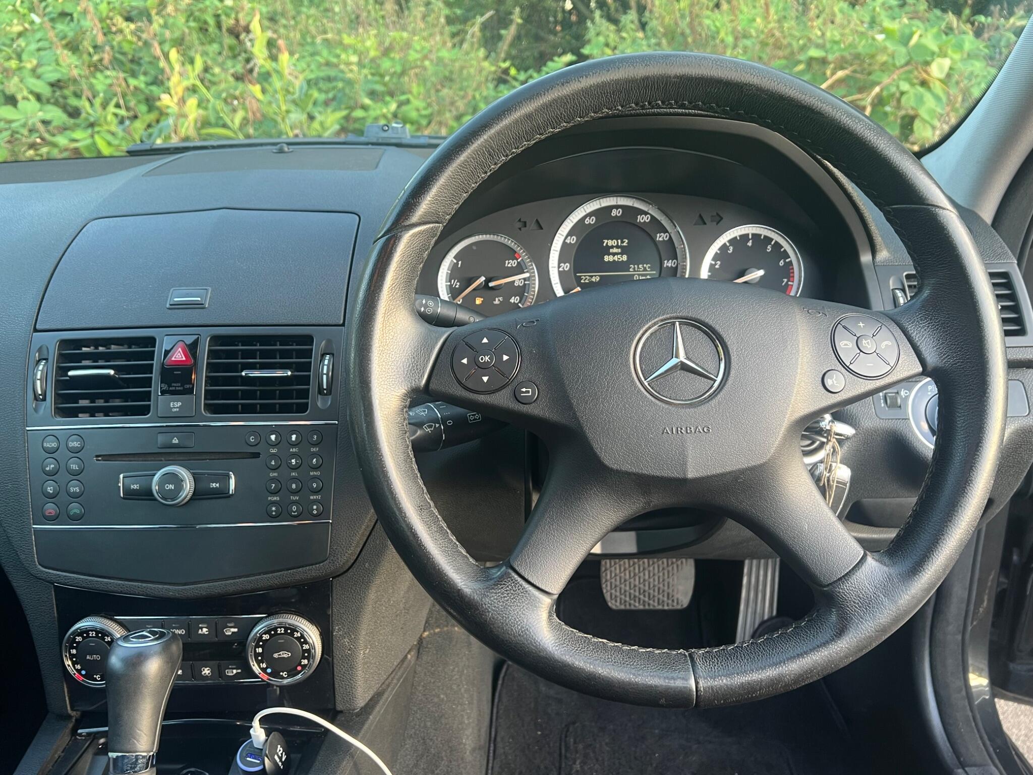 Mercedes-Benz C-Class view 26