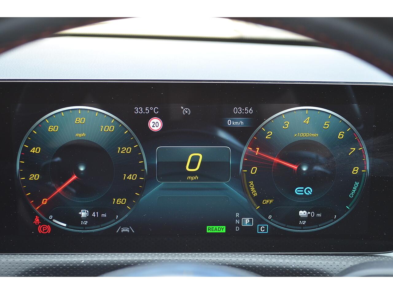 Mercedes-Benz Cla view 18