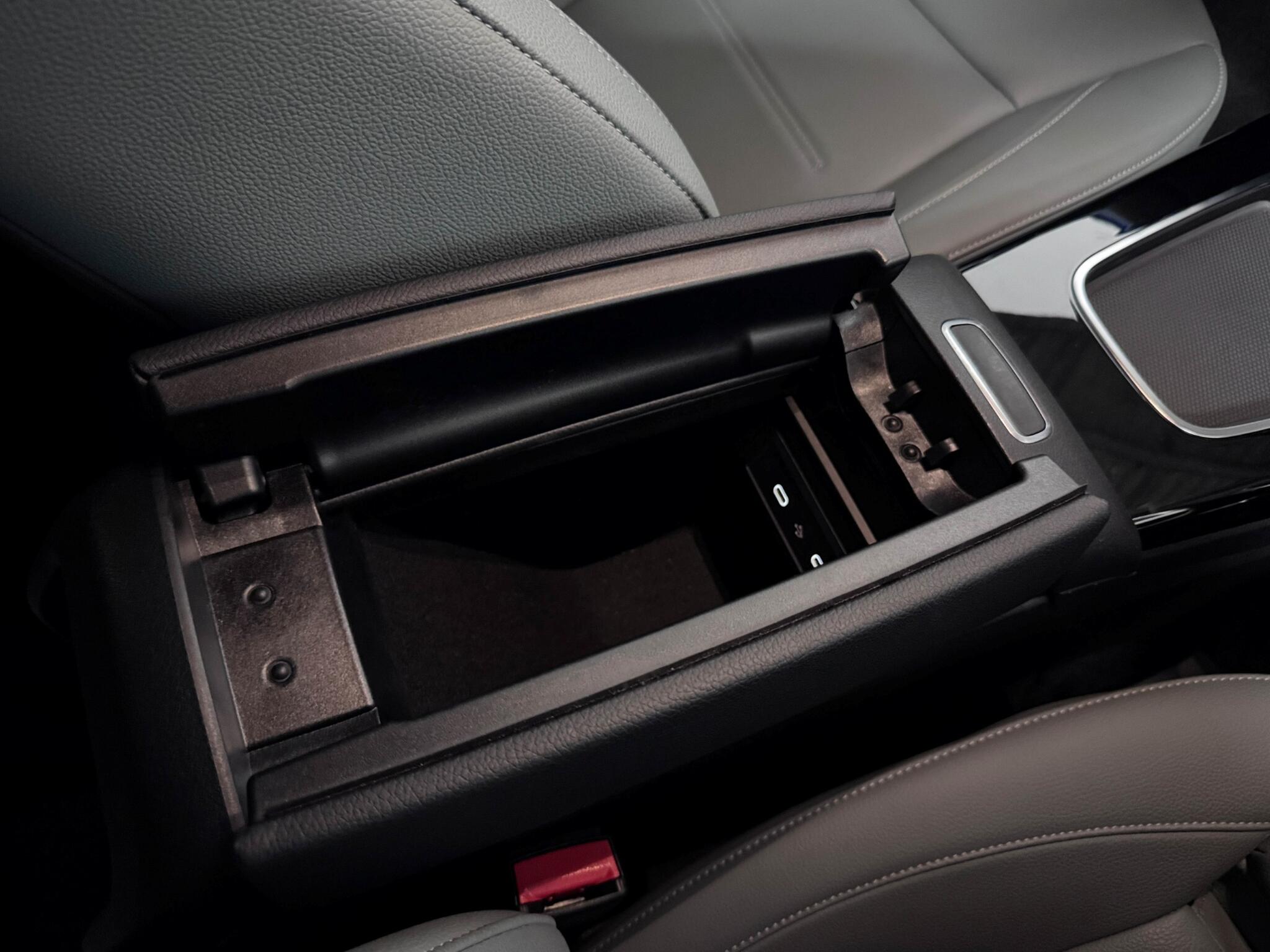 Mercedes-Benz Cla view 37