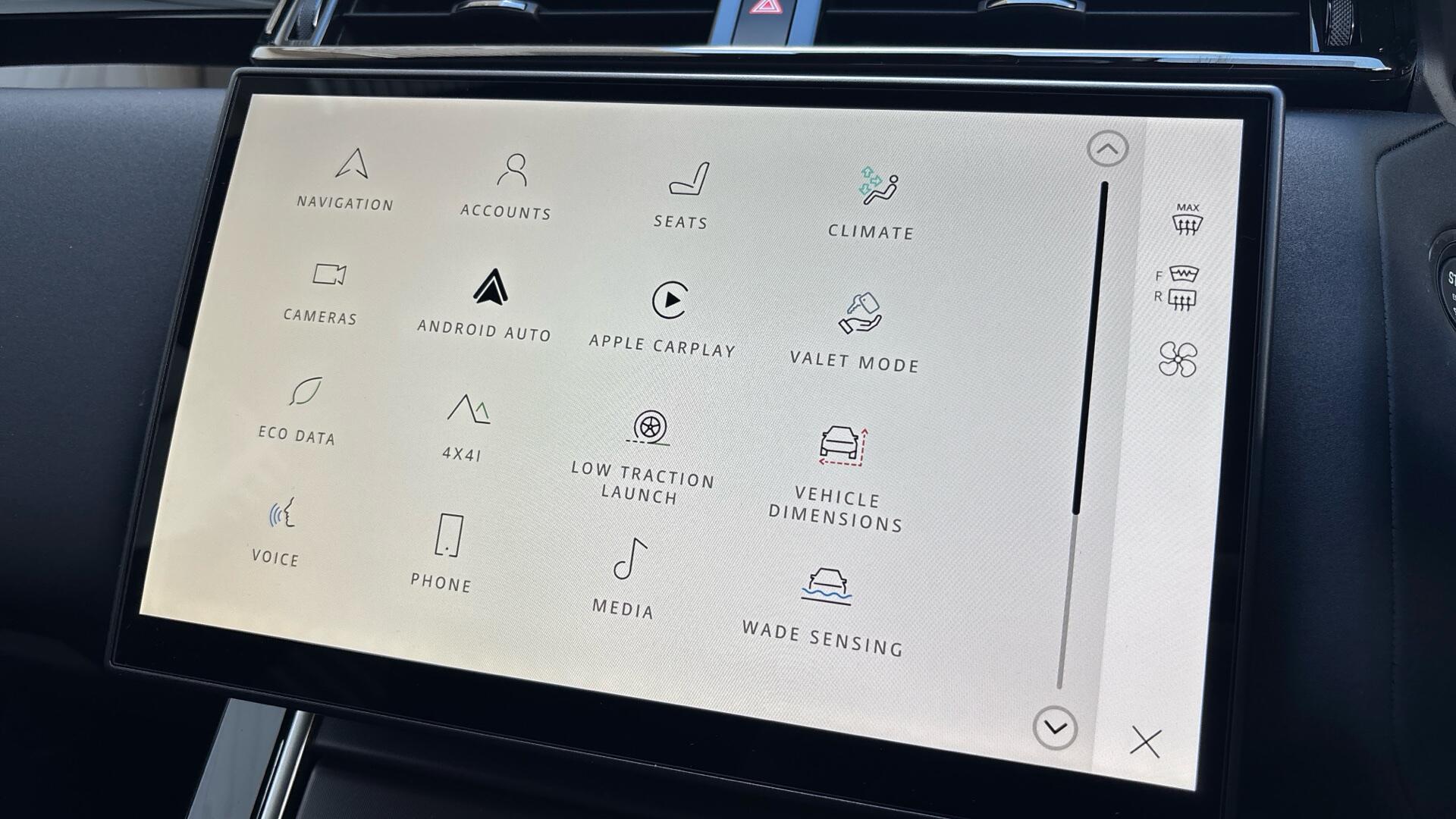 Land Rover Range Rover Velar view 47