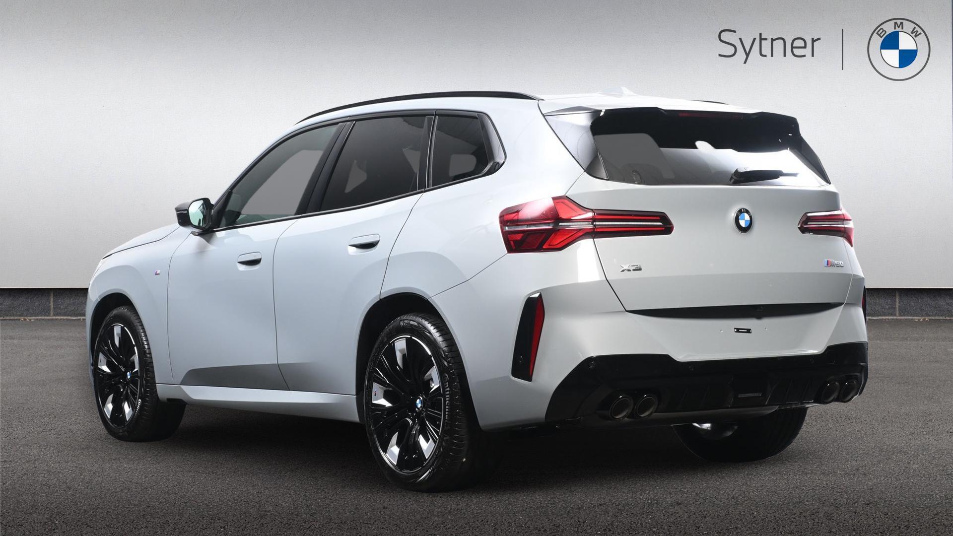 BMW X3 view 2