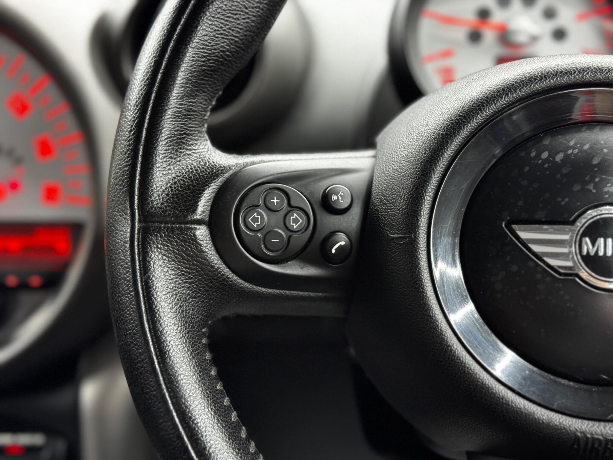 Mini Countryman view 20
