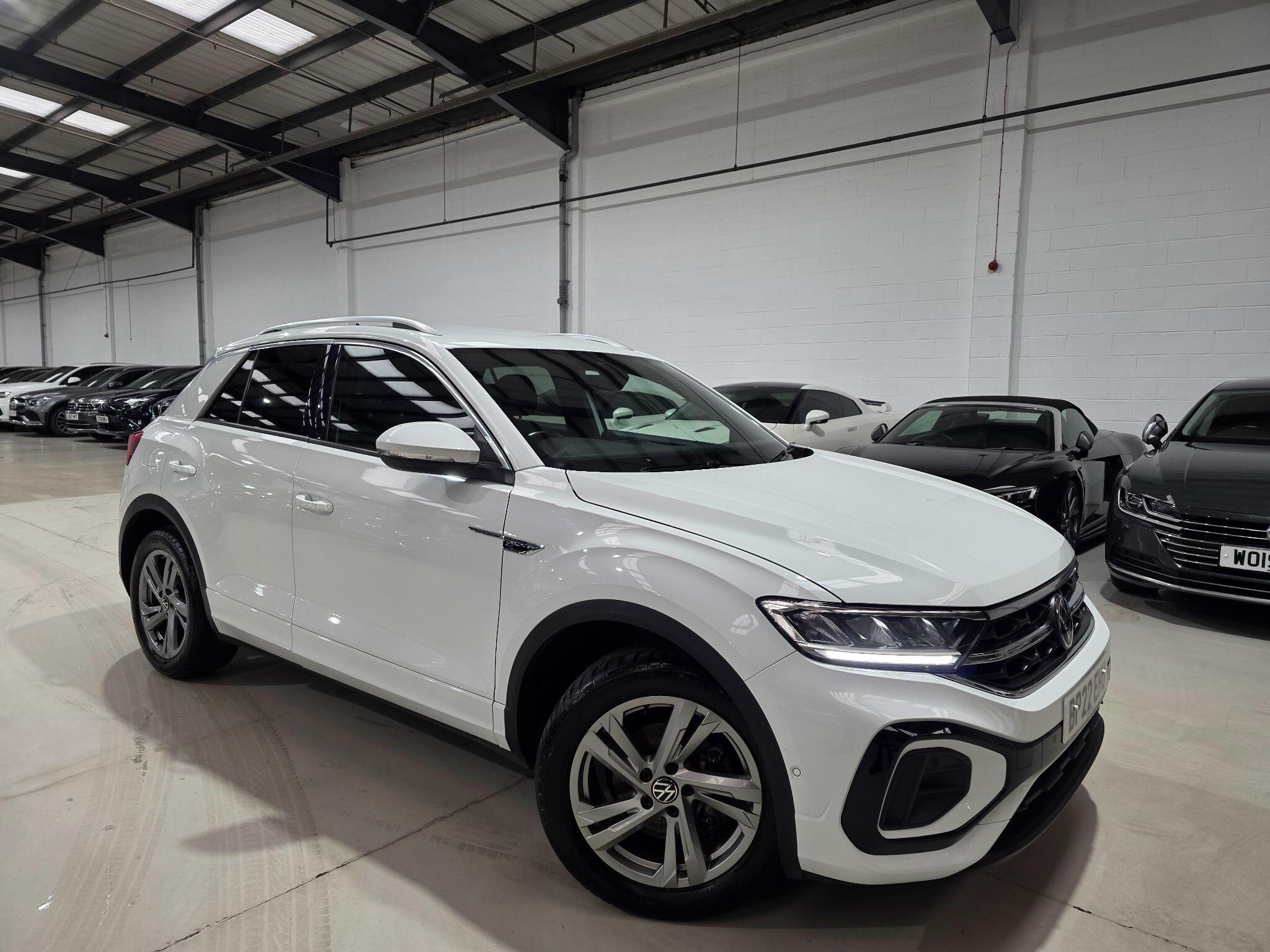 Volkswagen T-Roc view 3