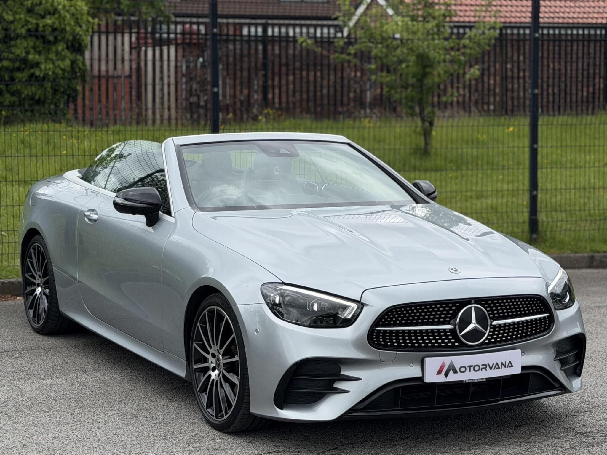 Mercedes-Benz E-Class view 6