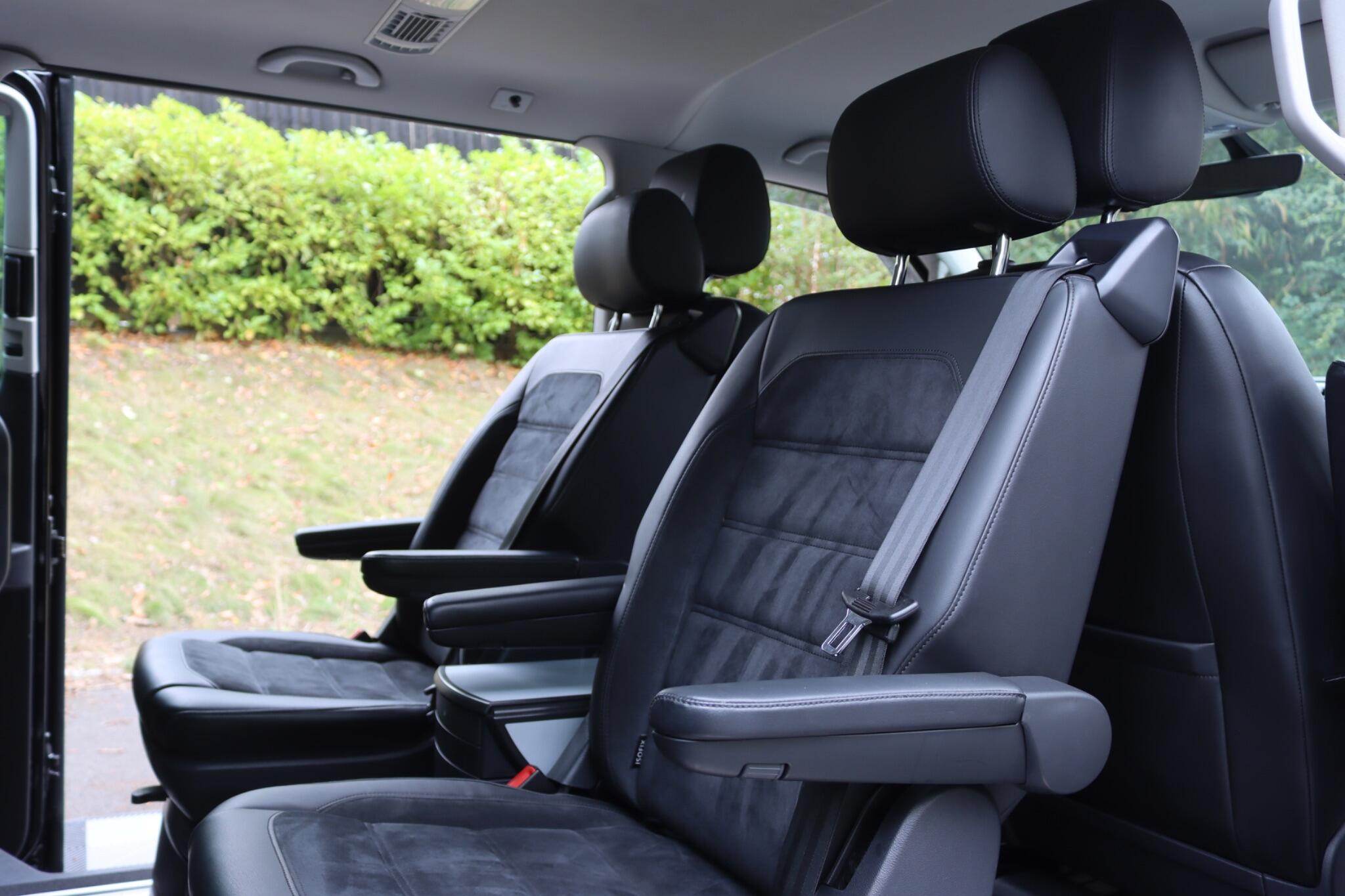 Volkswagen Caravelle view 31