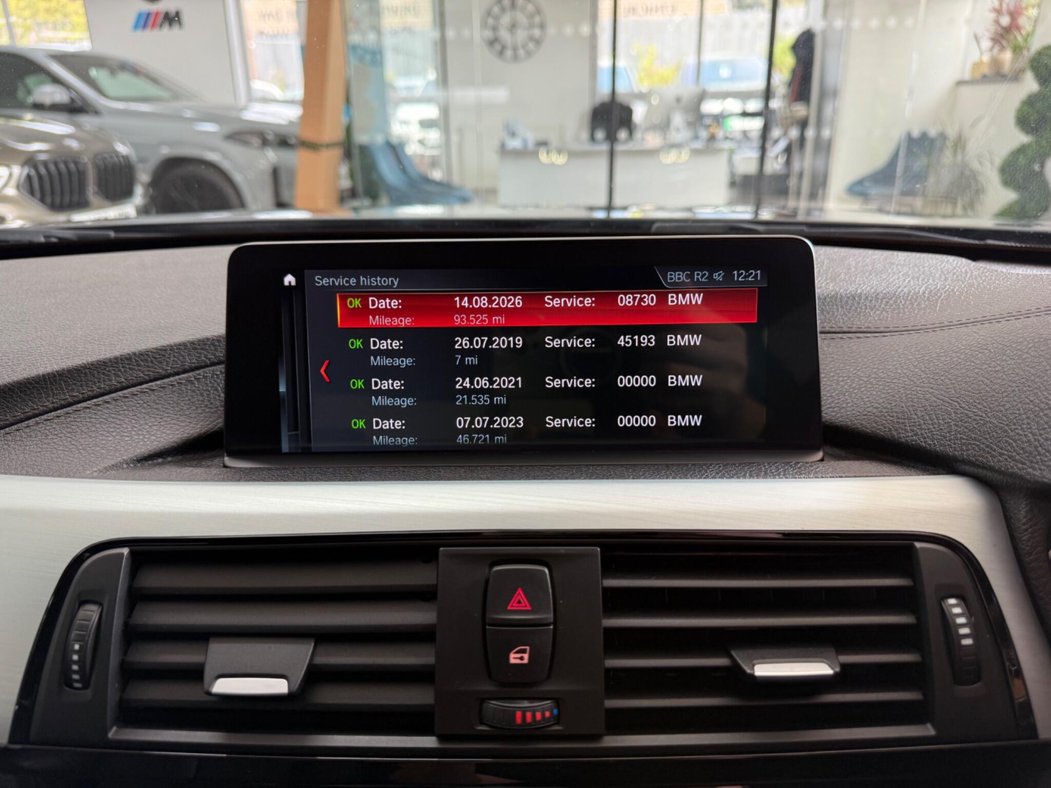BMW 4 Series view 11