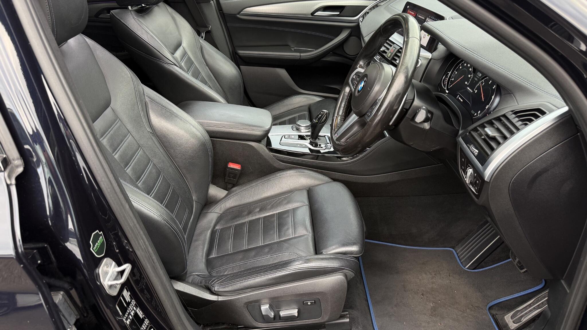 BMW X4 view 22