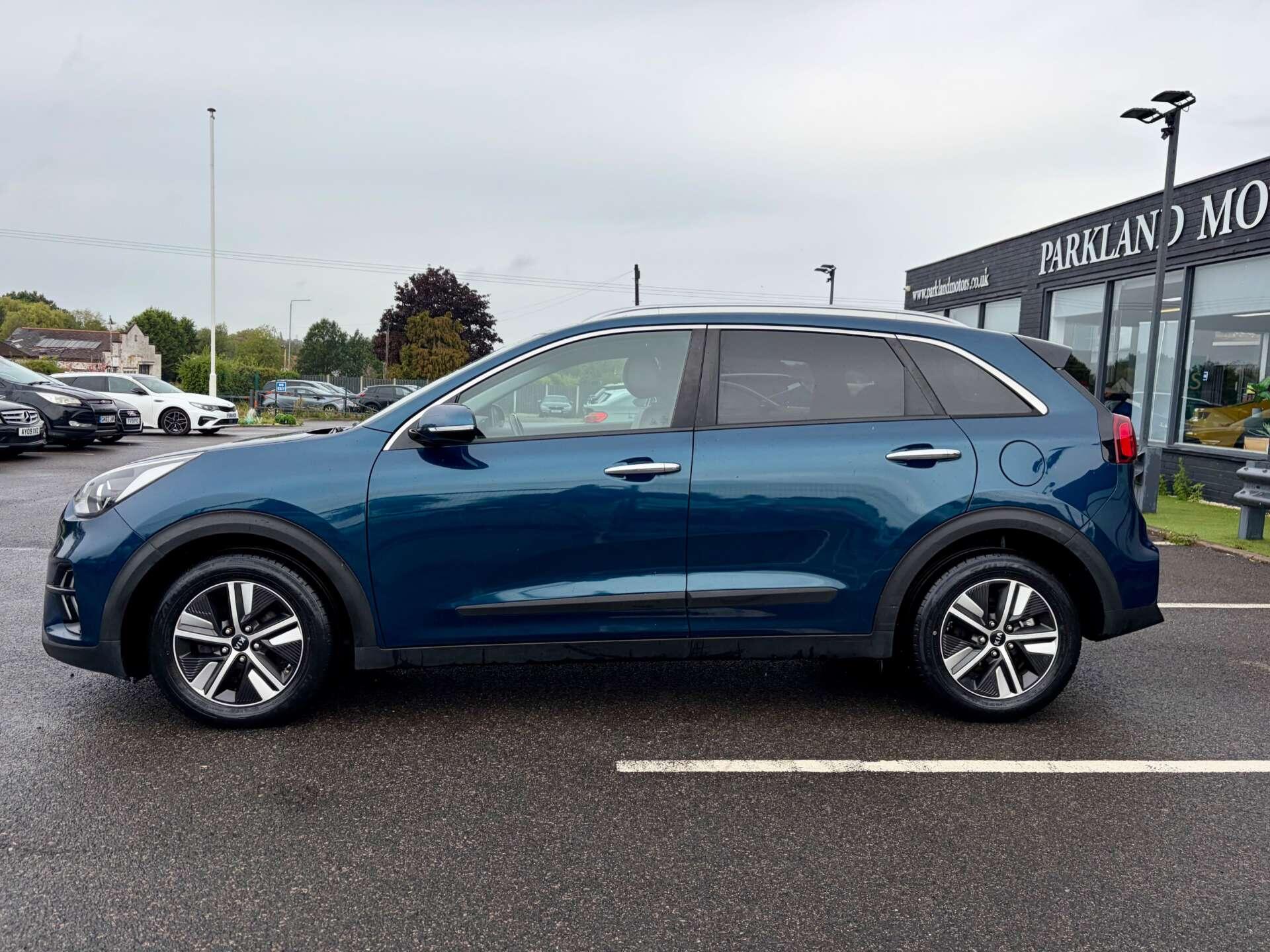 Kia Niro view 5