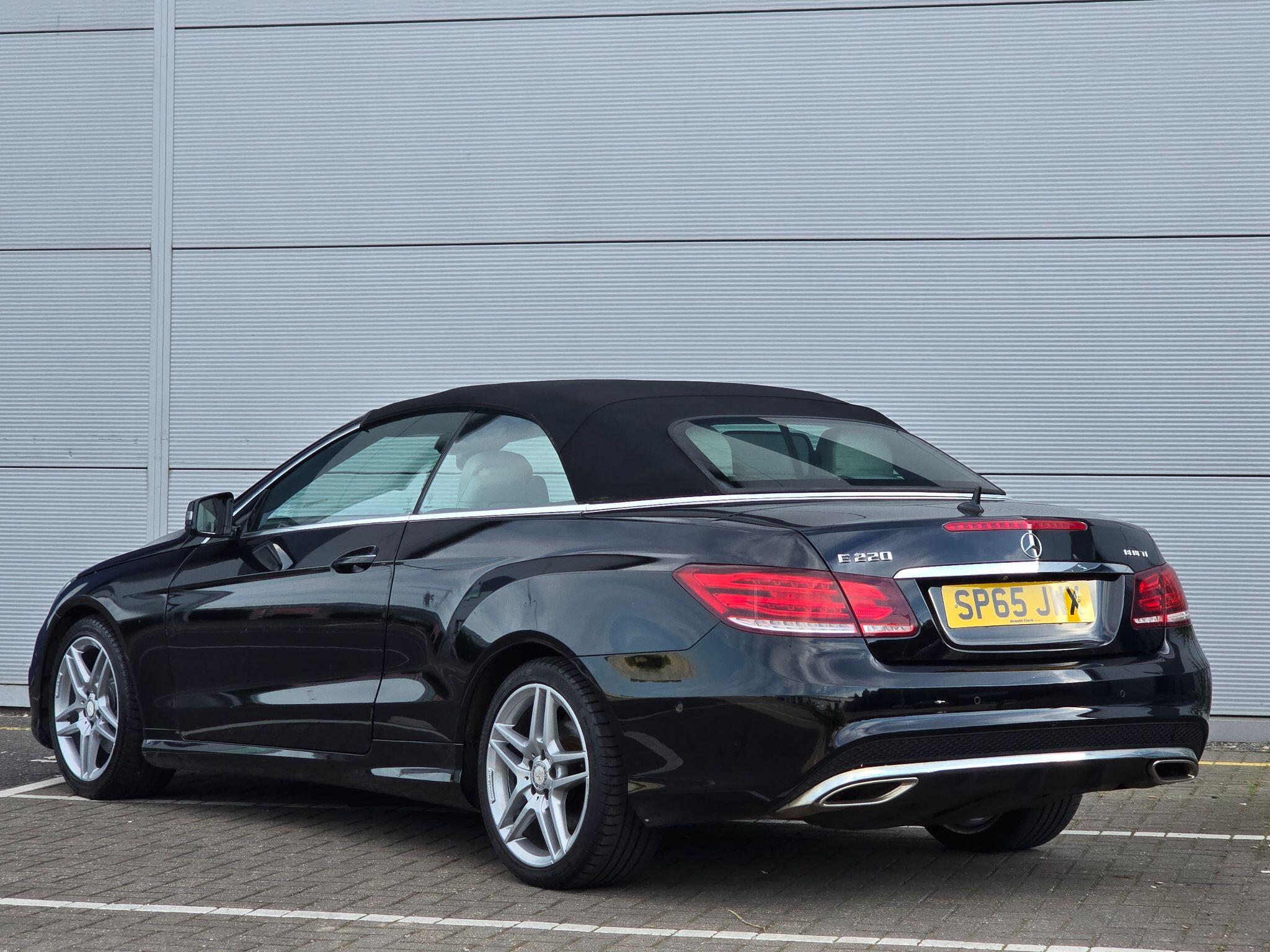 Mercedes-Benz E-Class view 10