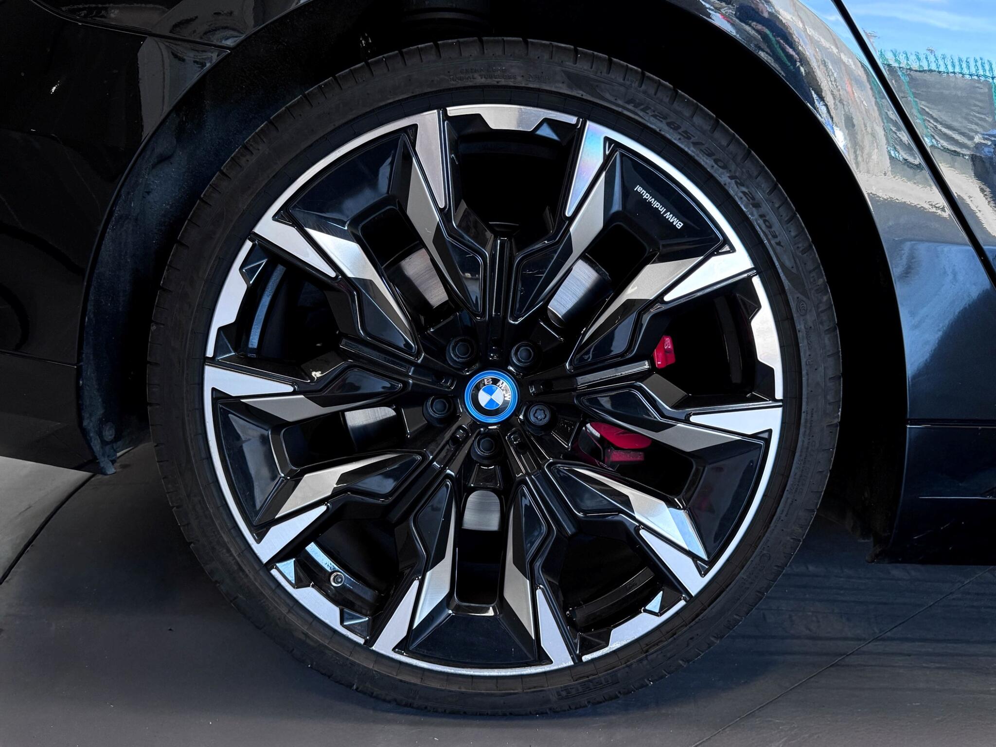 BMW 5 Series view 70