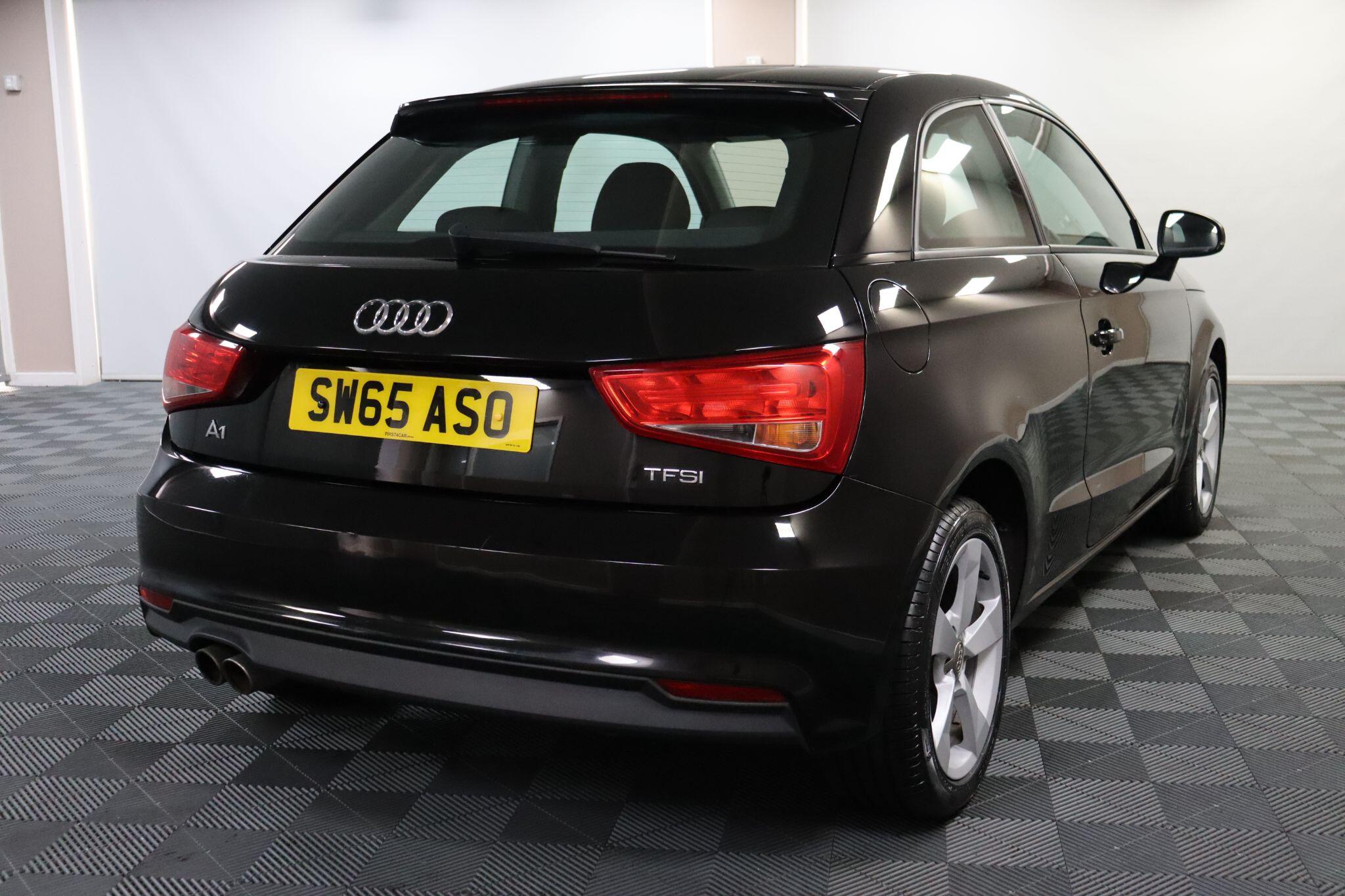 Audi A1 view 11