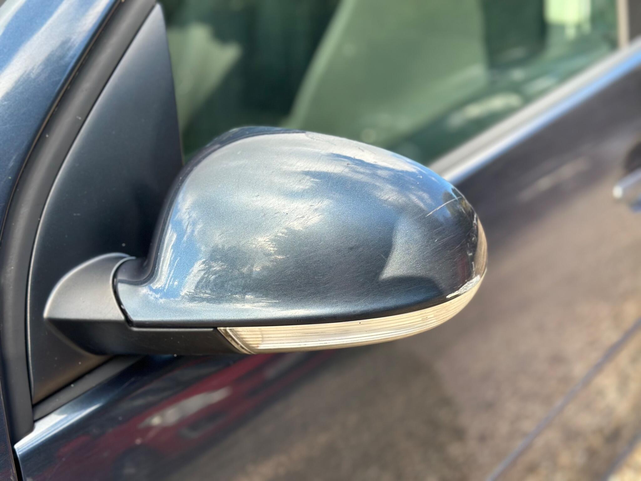 Volkswagen Golf view 17