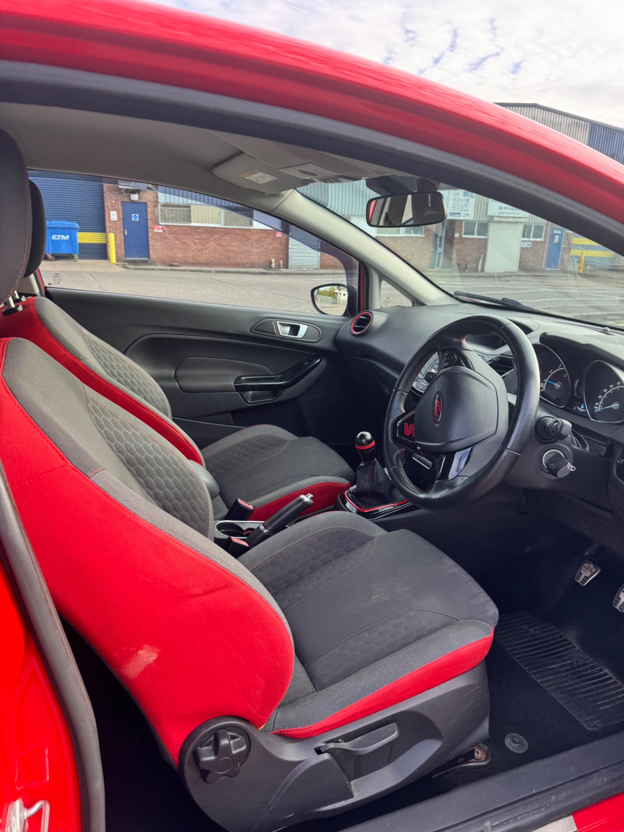 Ford Fiesta view 23
