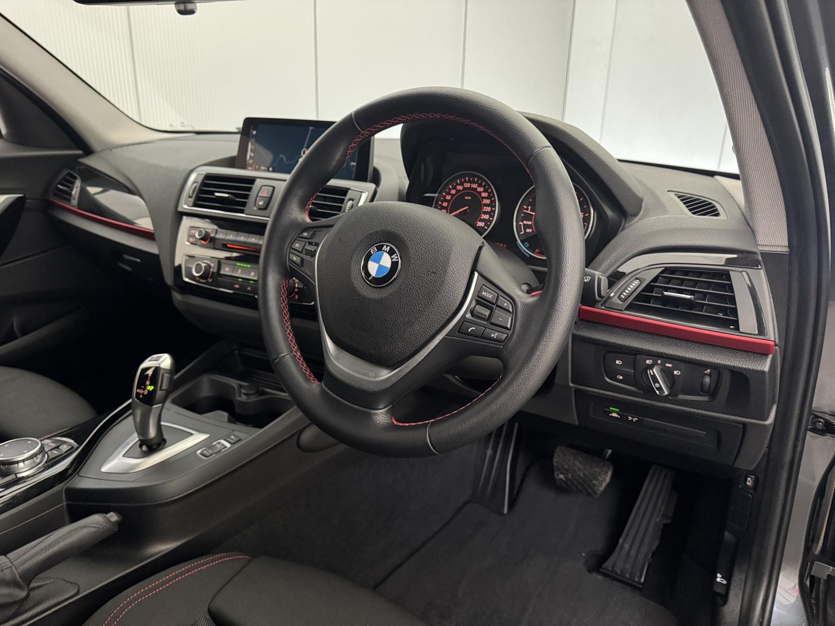 BMW 1 Series view 47