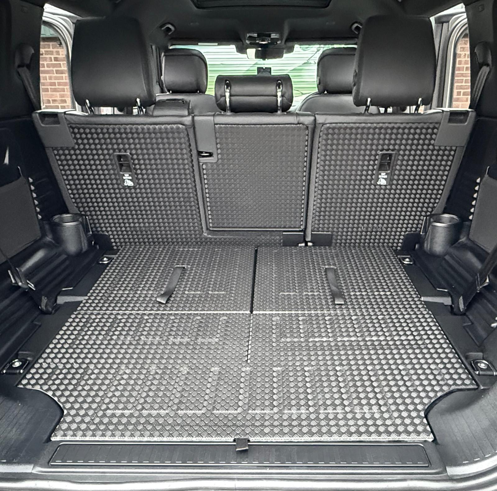 Land Rover Defender view 26