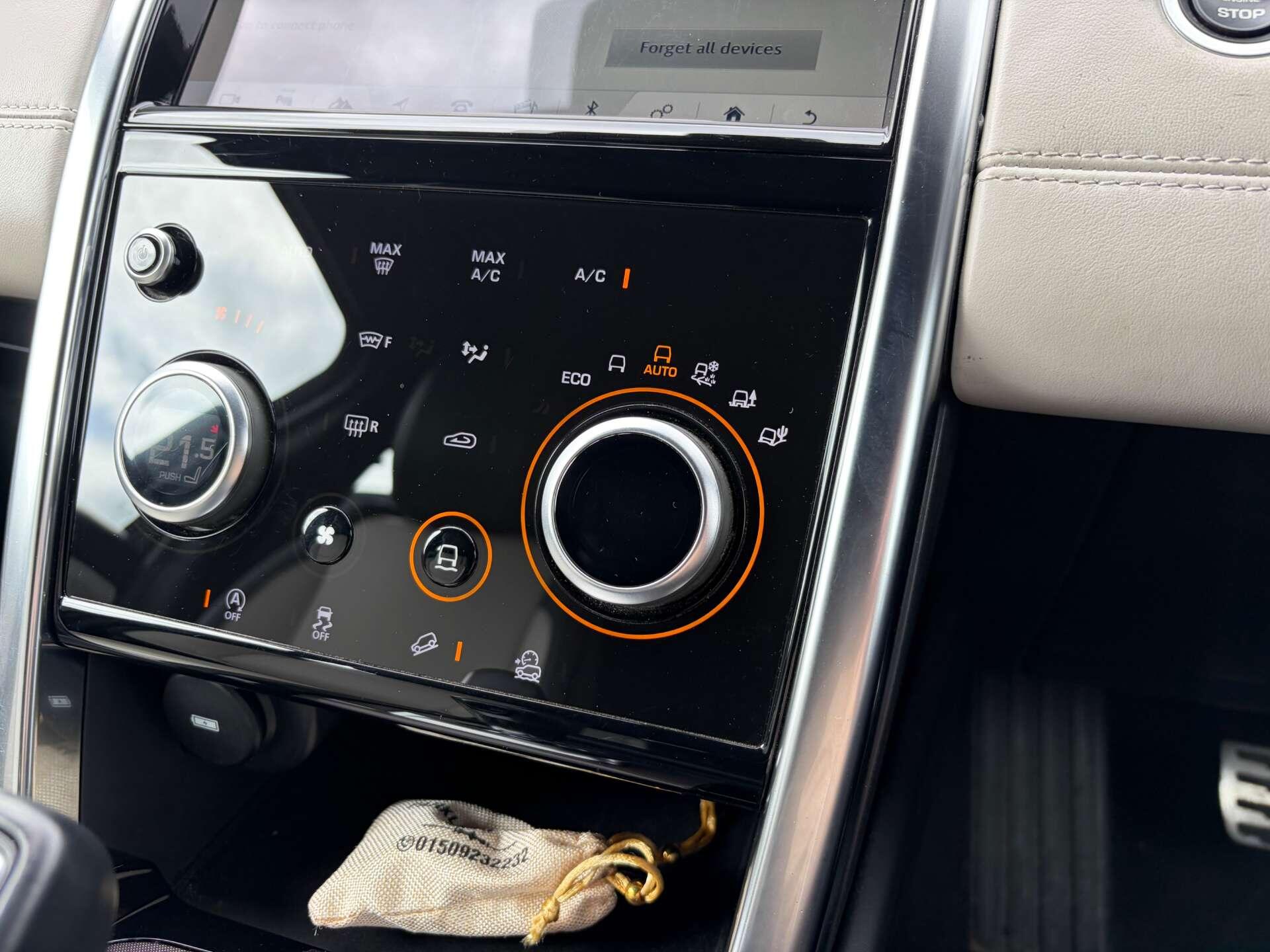 Land Rover Discovery Sport view 52