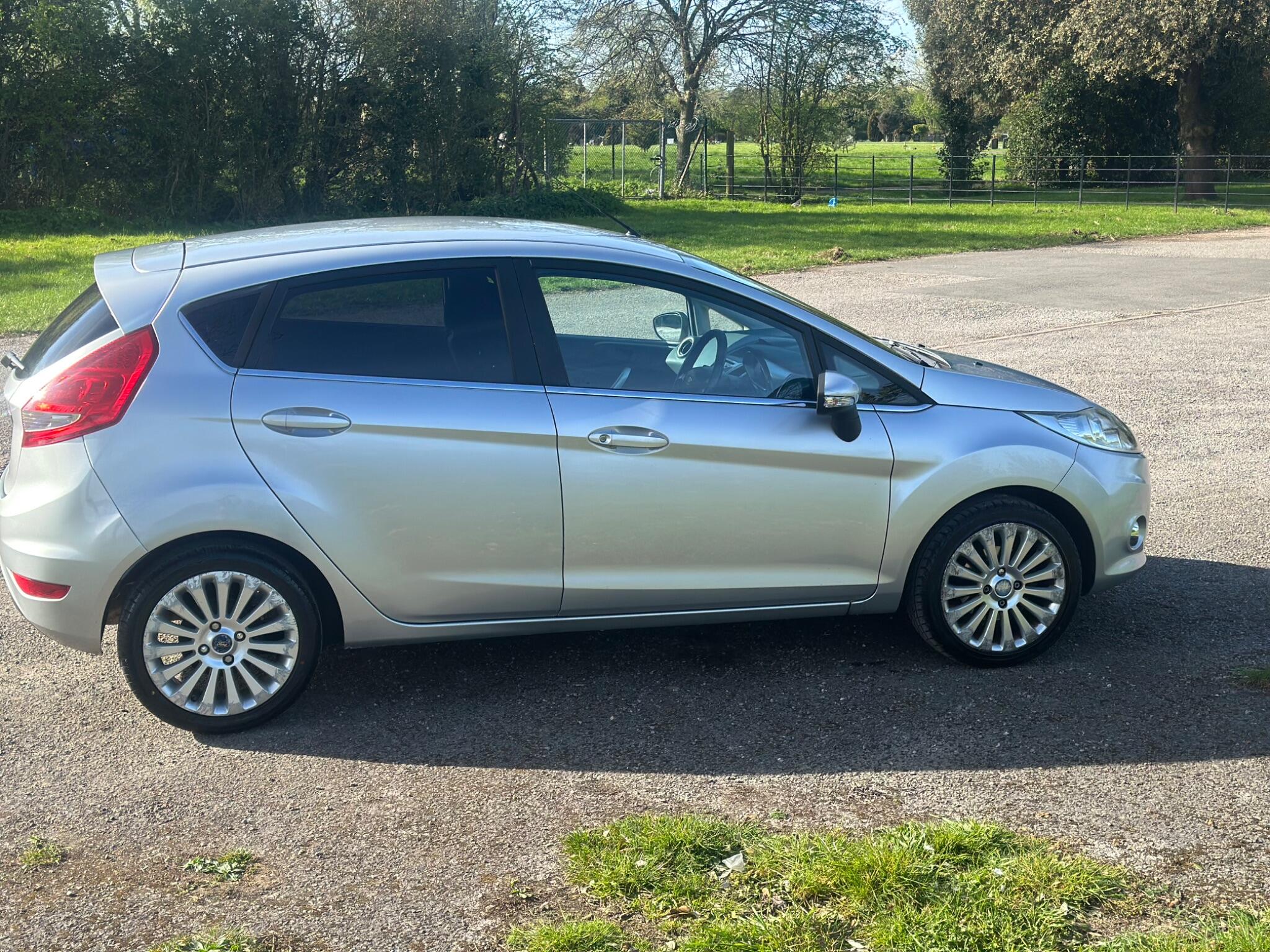 Ford Fiesta view 23