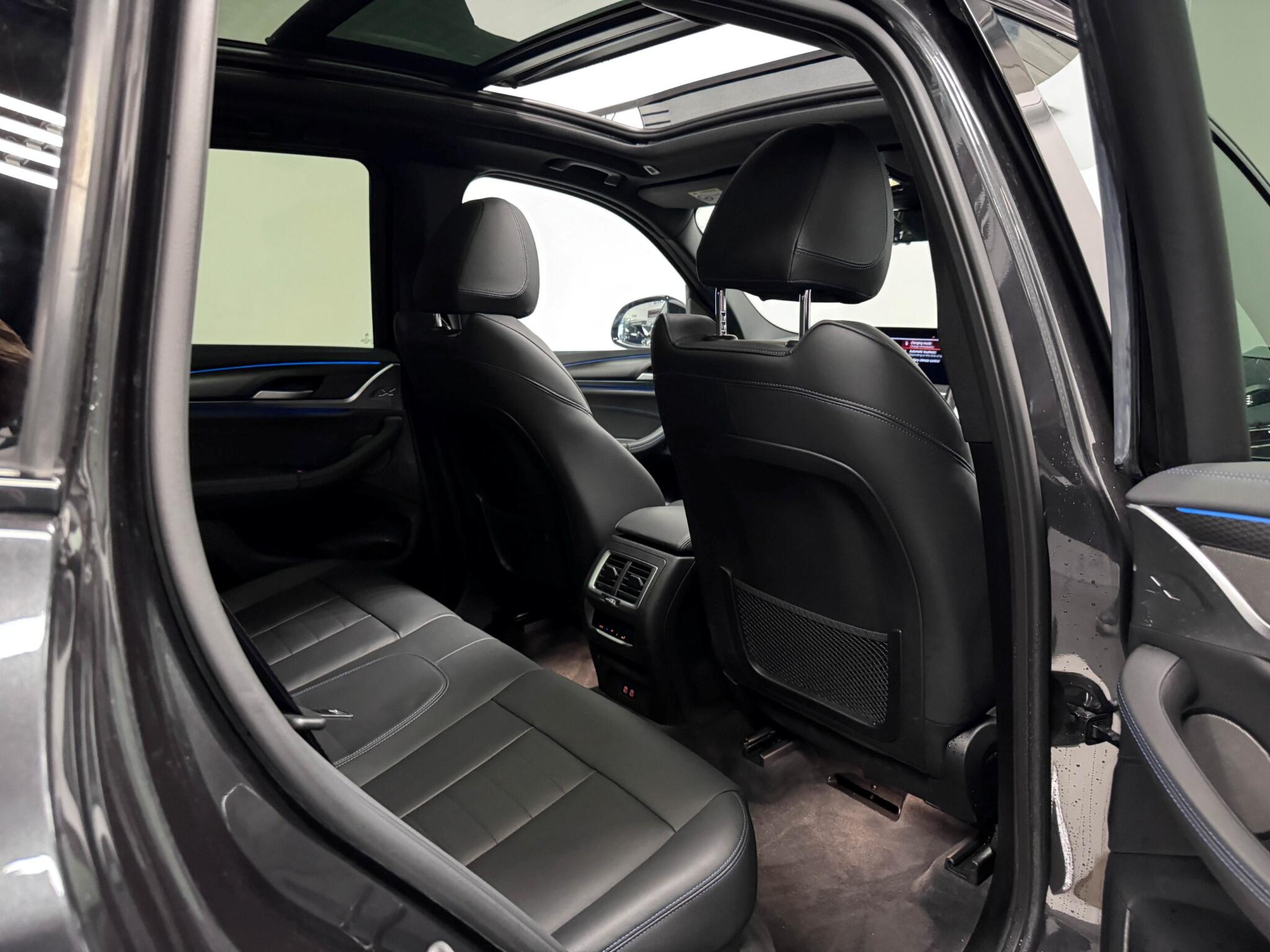 BMW Ix3 view 27