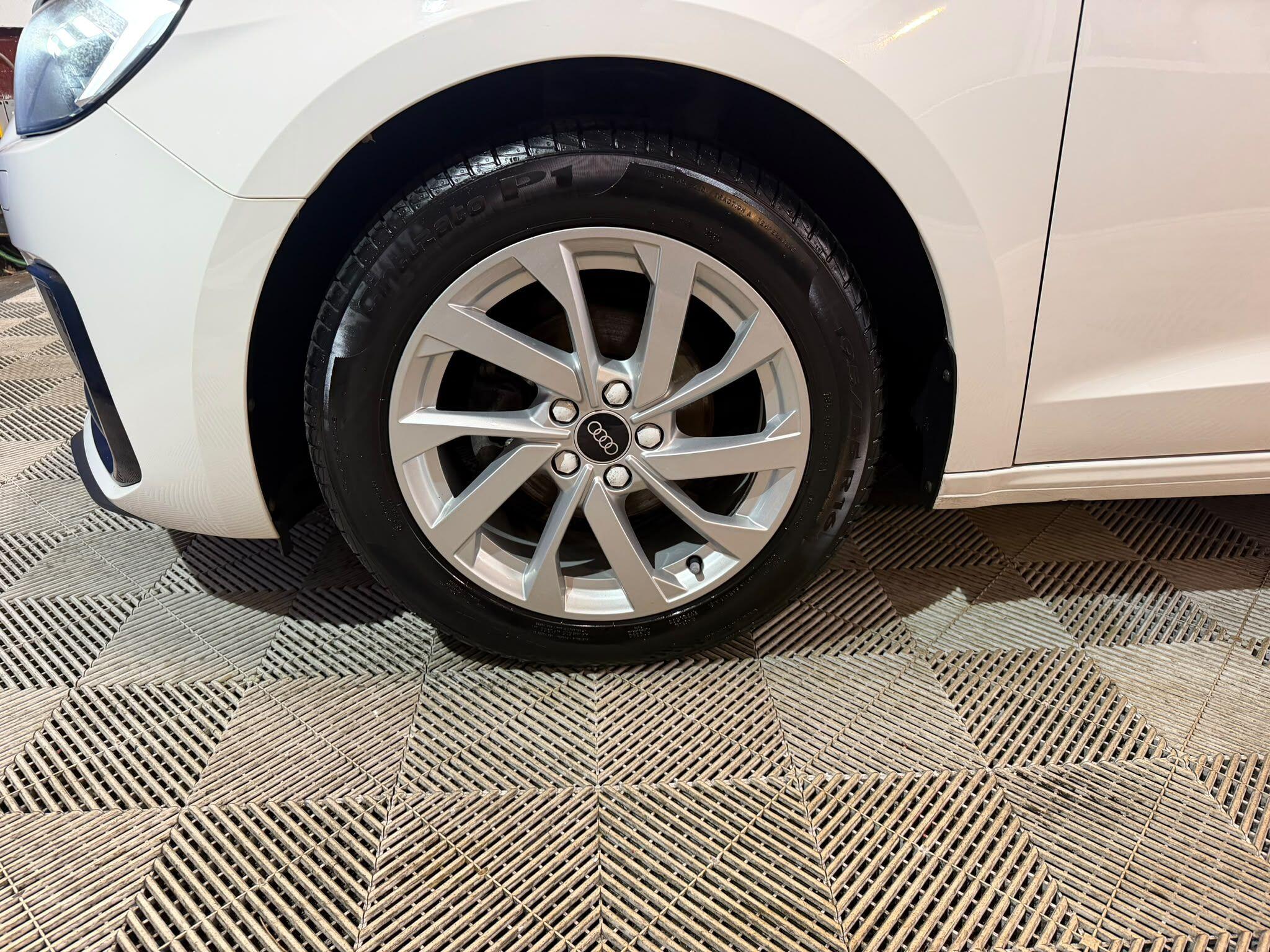 Audi A1 view 5