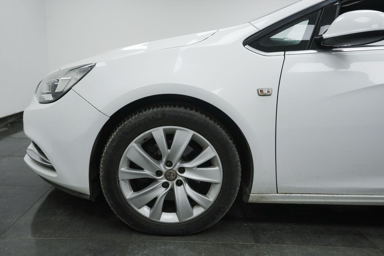 Vauxhall Cascada view 6