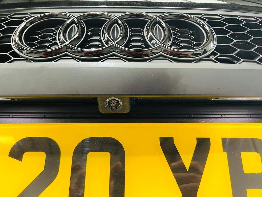 Audi R8 view 28