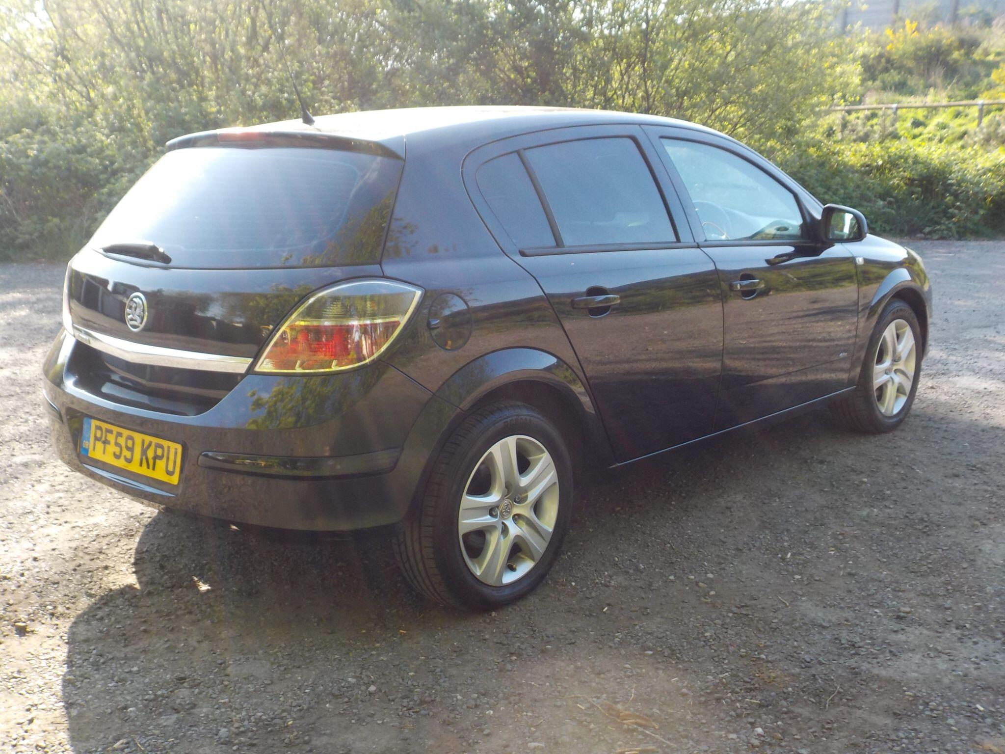 Vauxhall Astra 1.4i 16v Active 5dr