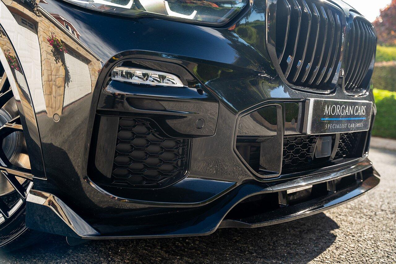 BMW X5 view 24