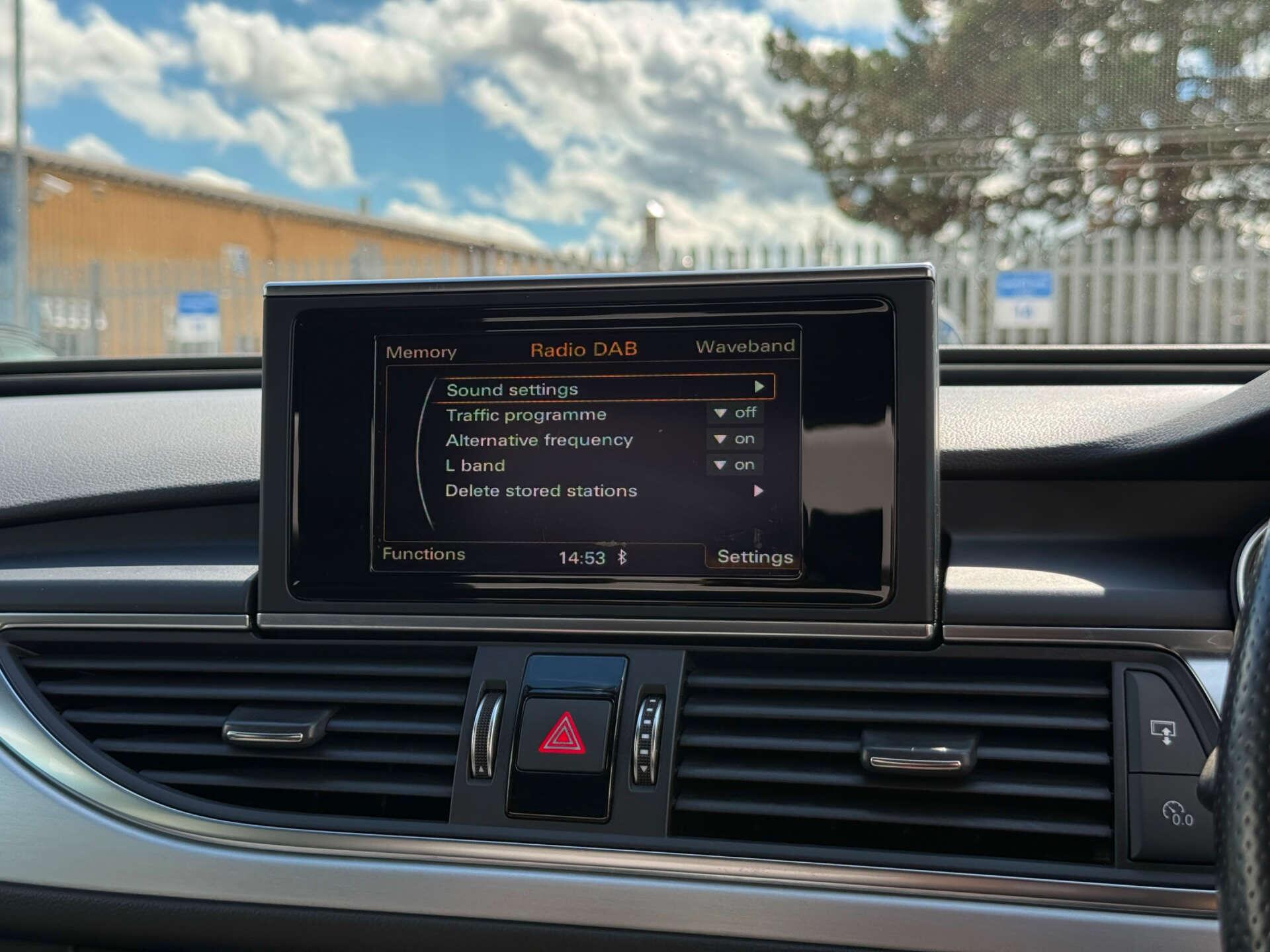 Audi A6 Saloon view 69