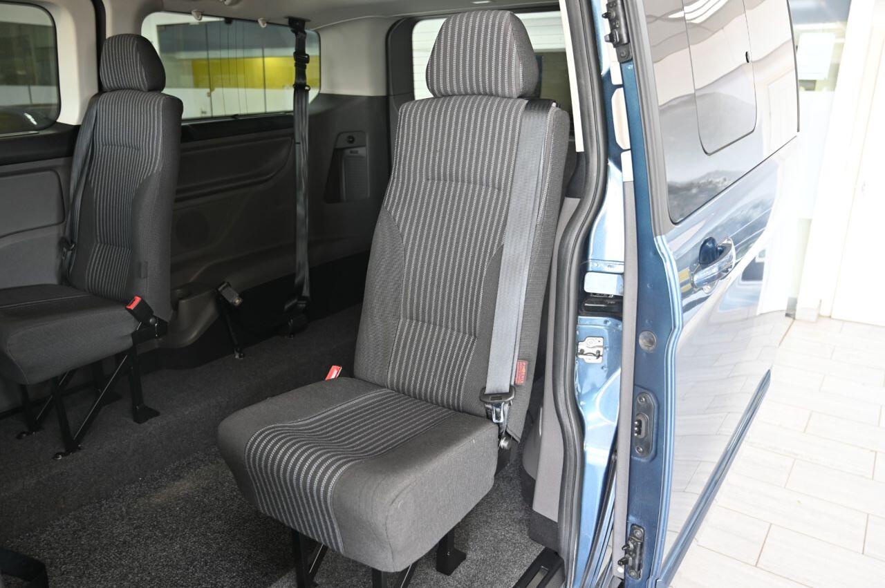 Ford Tourneo Custom view 16