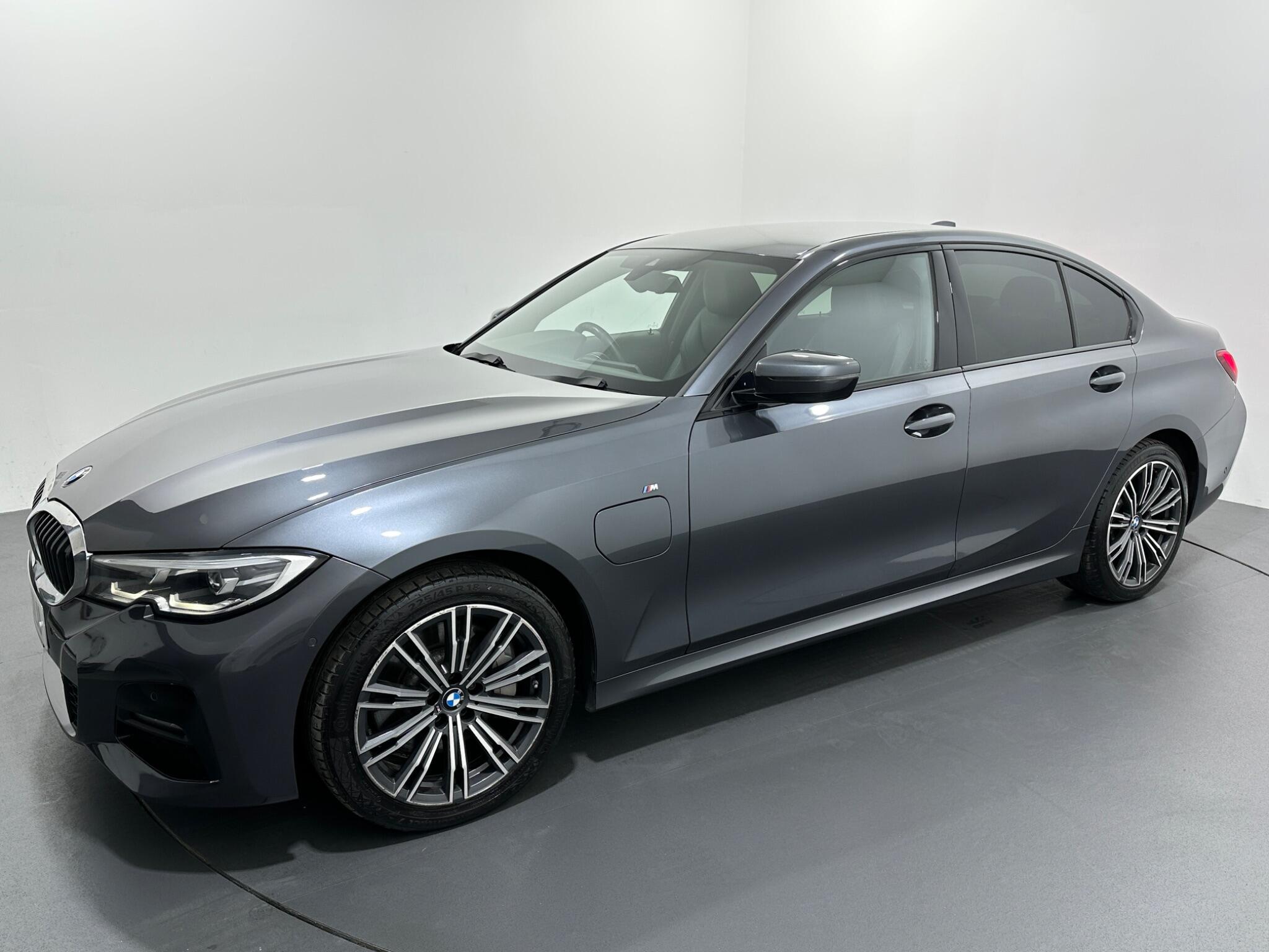 BMW 3 Series view 55