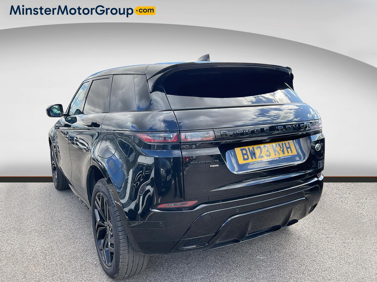 Land Rover Range Rover Evoque view 4