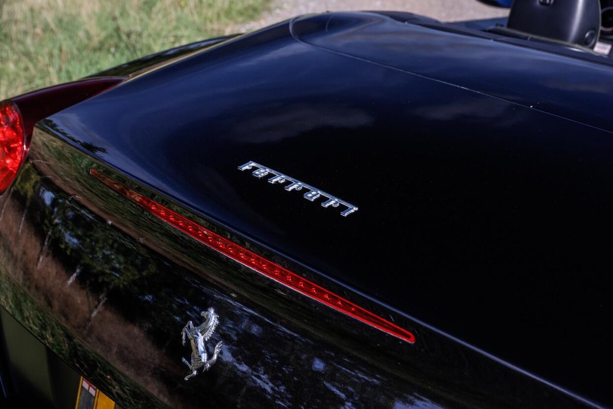 Ferrari California view 24
