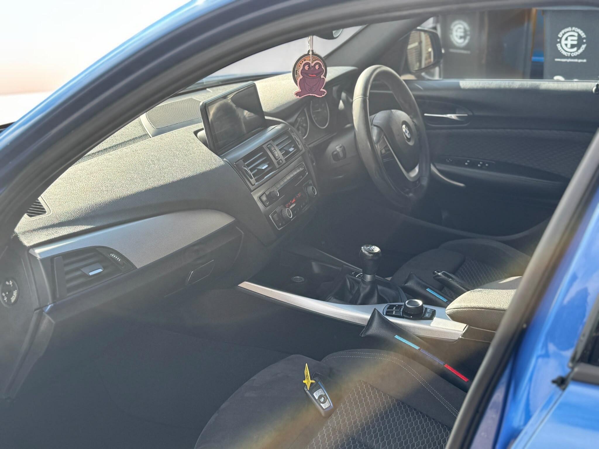 BMW 1 Series view 11